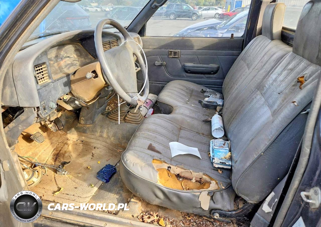 1992 Toyota Pickup Deluxe VIN:JT4RN01P9N0034076 - 7