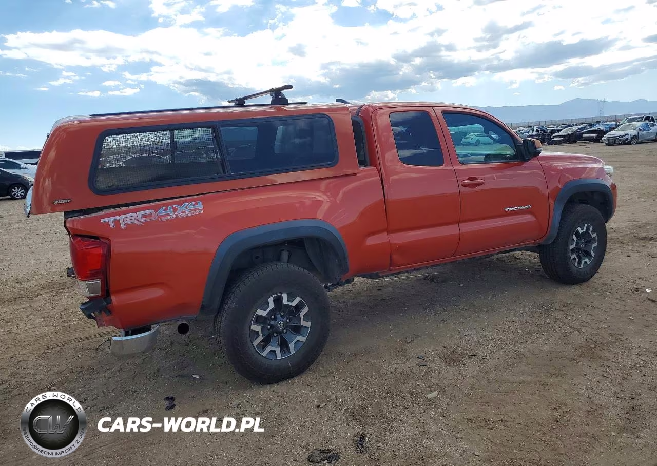 2017 Toyota Tacoma Trd Off-Road VIN:5TFSZ5AN0HX104710 - 3