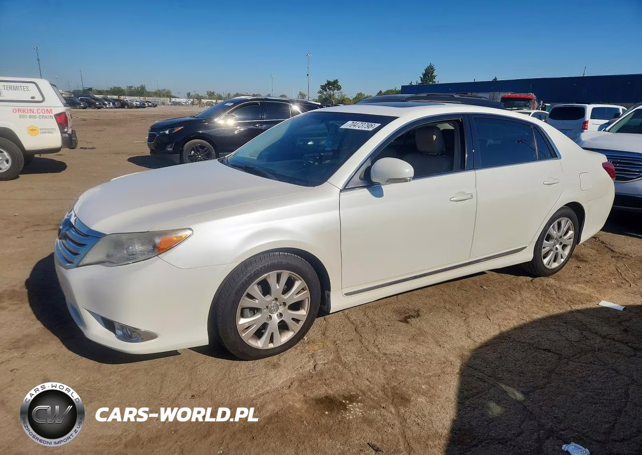 2011 Toyota Avalon Base