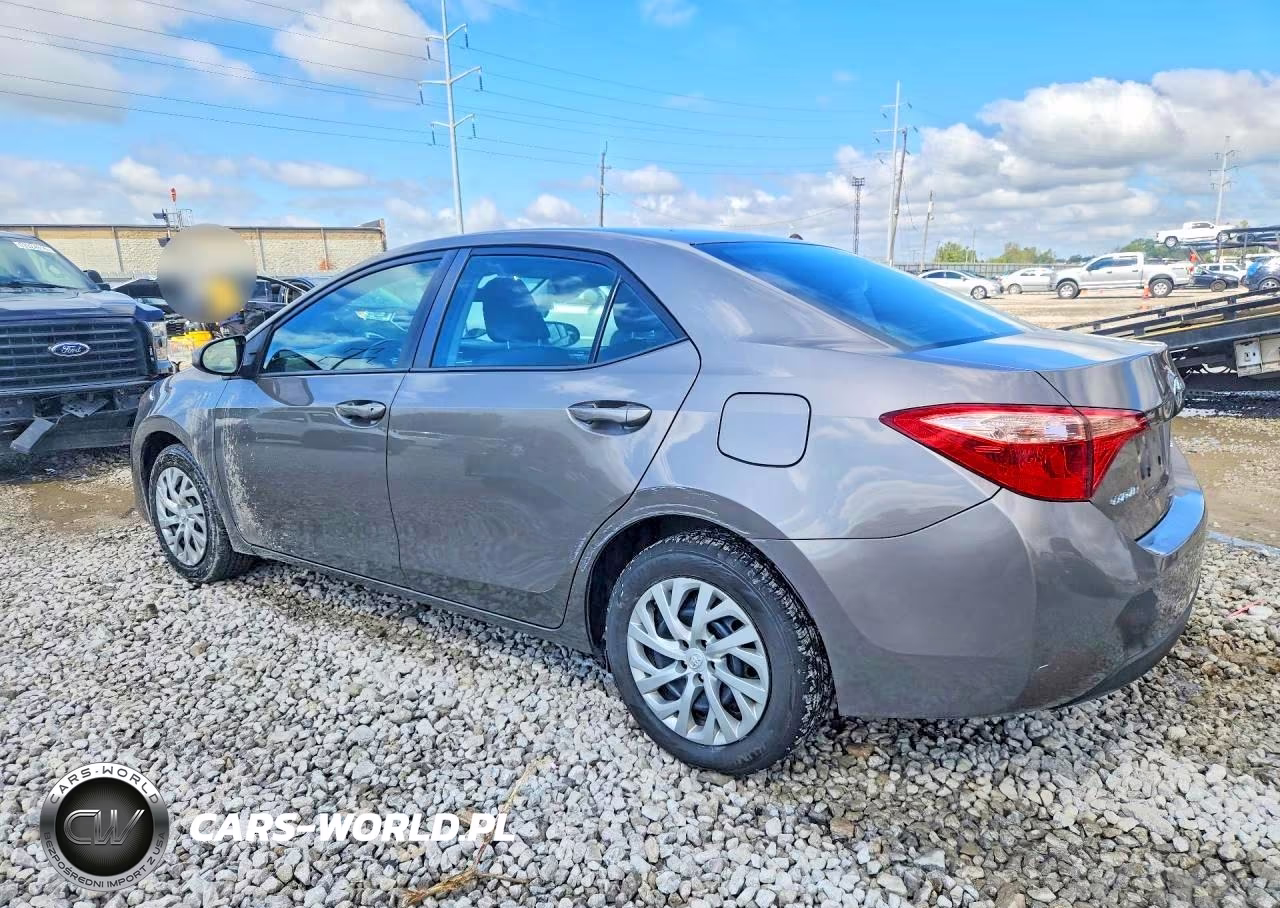 2017 Toyota Corolla Le VIN:2T1BURHE2HC865913 - 2