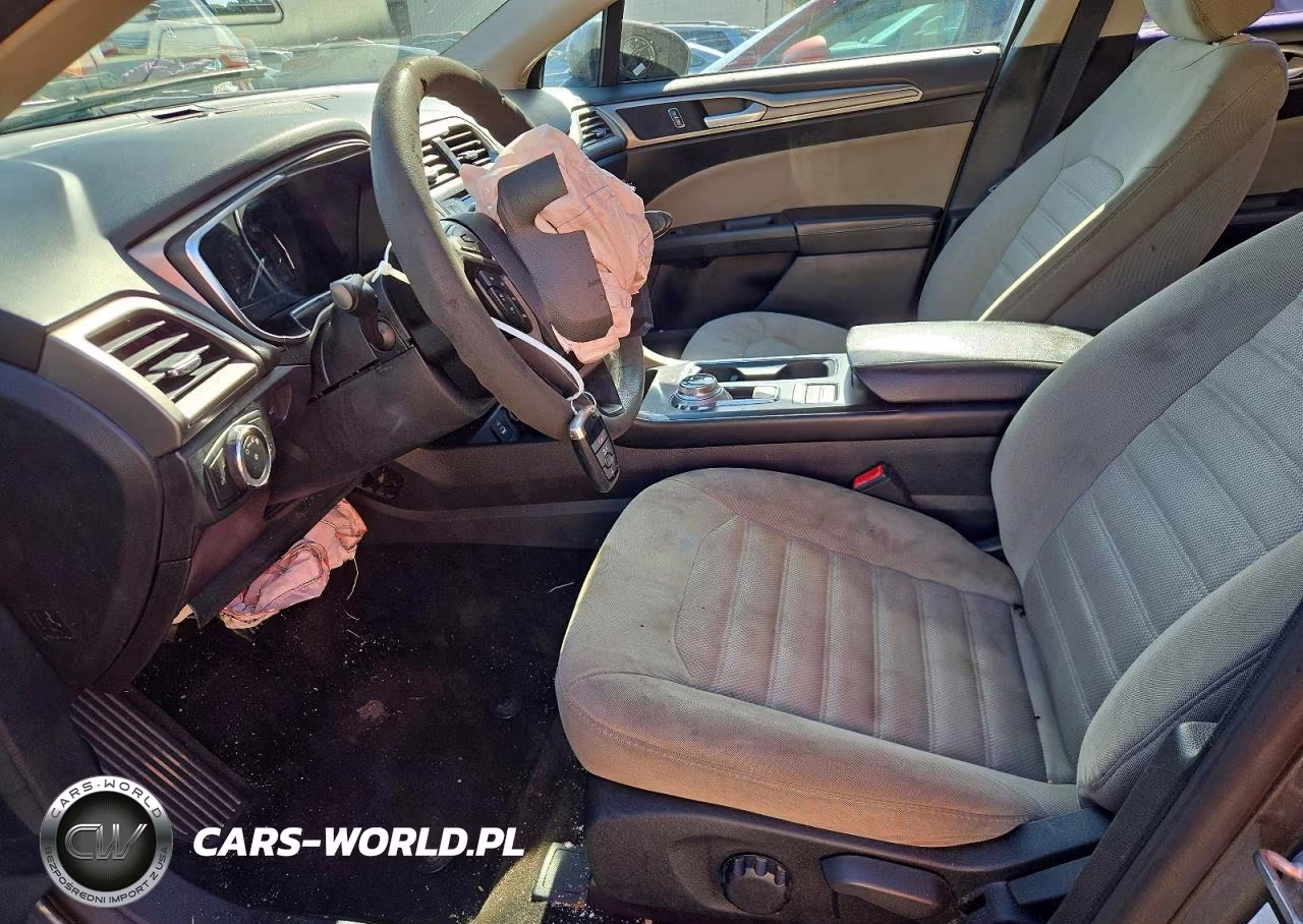 2018 Ford Fusion S Hybrid VIN:3FA6P0UU6JR122243 - 7