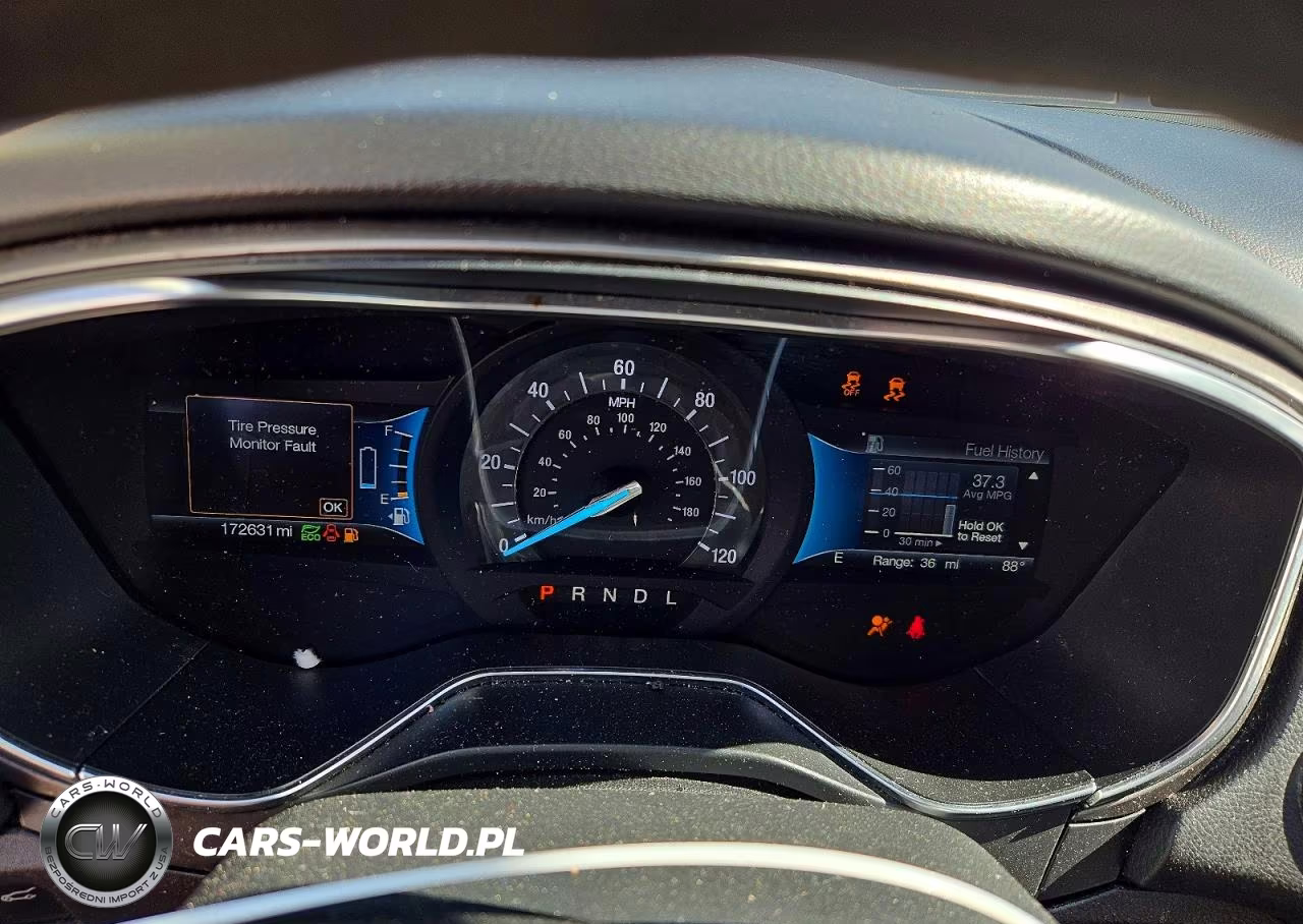 2018 Ford Fusion S Hybrid VIN:3FA6P0UU6JR122243 - 9