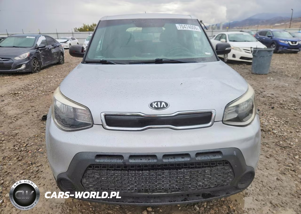 2015 Kia Soul + VIN:KNDJP3A59F7772928 - 5