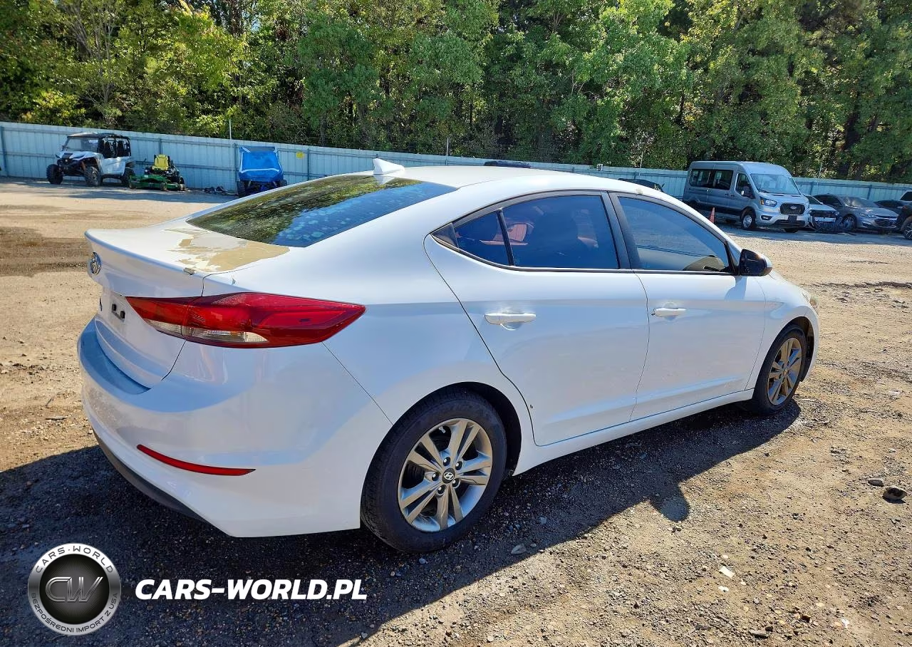 2017 Hyundai Elantra Se VIN:5NPD84LF5HH160469 - 3