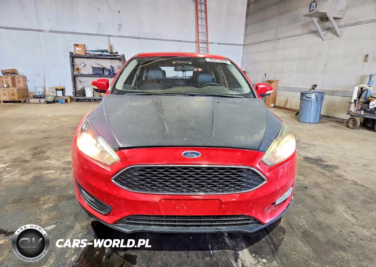 2015 Ford Focus Se VIN:1FADP3K24FL218615 - 5