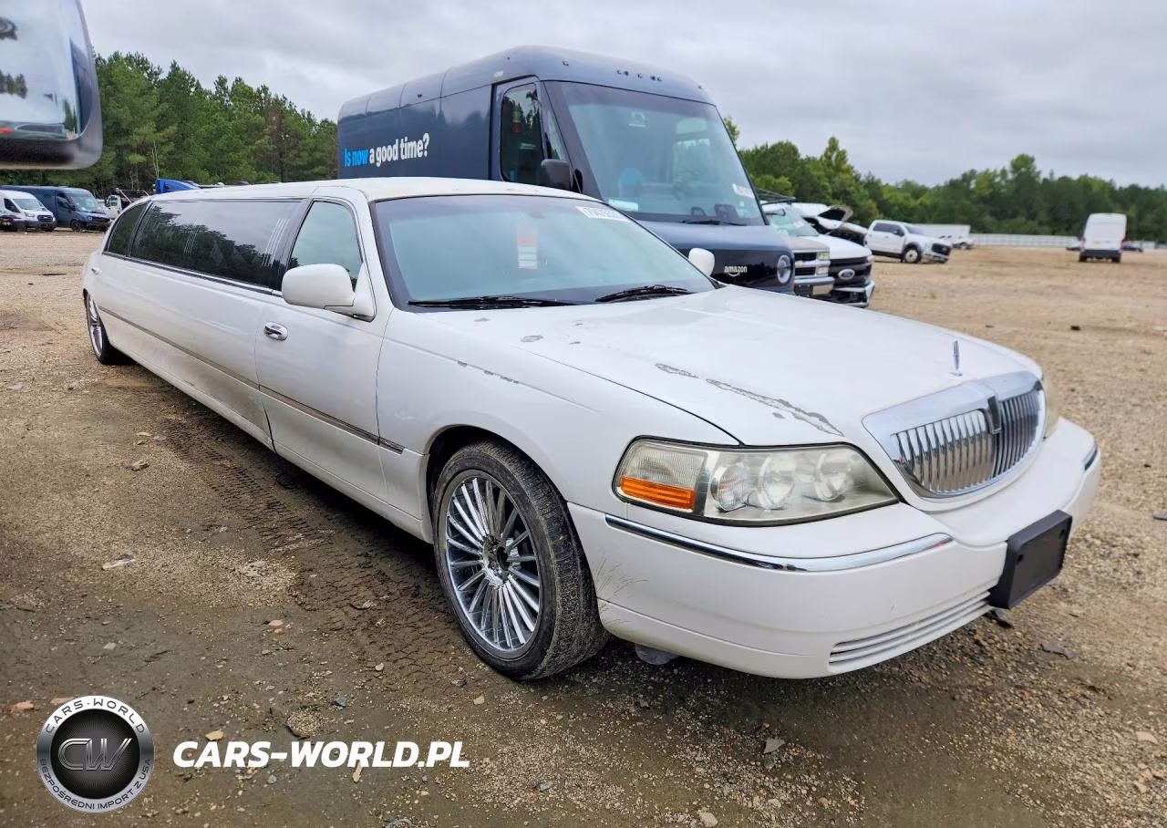 2007 Lincoln Town Car Executive VIN:1L1FM88W07Y604372 - 4