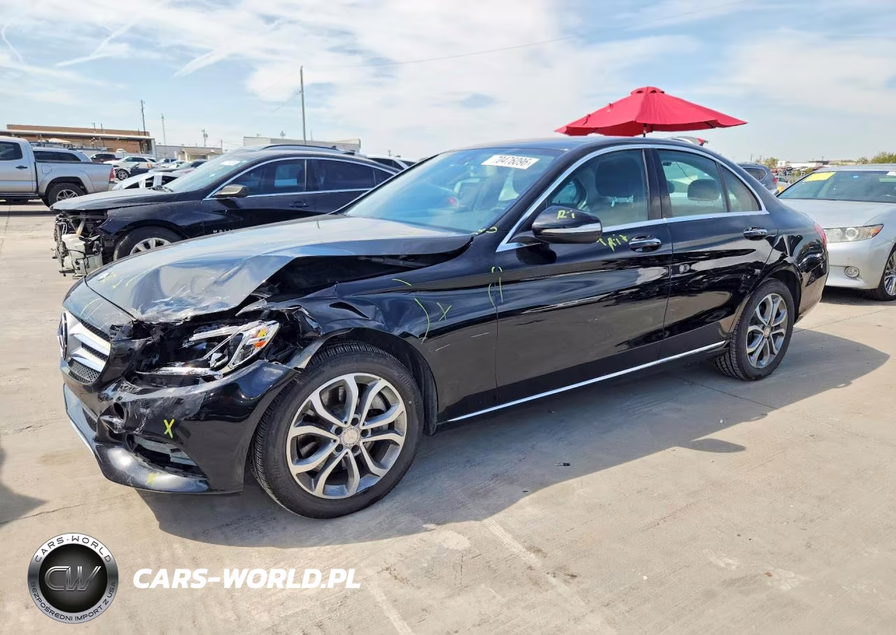 2015 Mercedes-Benz C 300 4Matic – zdjęcie 1 z 12