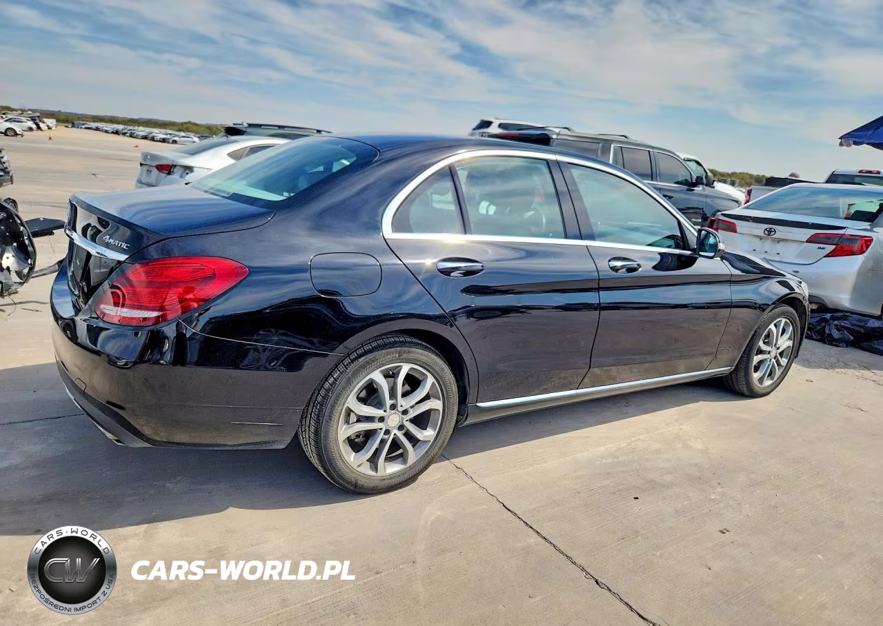 2015 Mercedes-Benz C 300 4Matic VIN:55SWF4KB1FU027389 - 3
