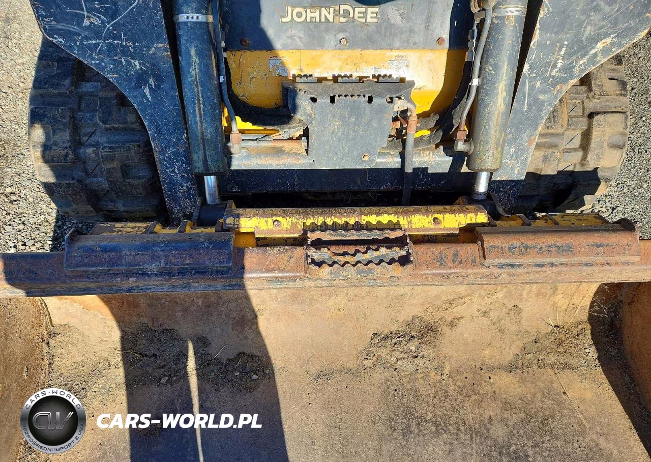 2017 John Deer 31G VIN:1T0317GJVHJ305752 - 9