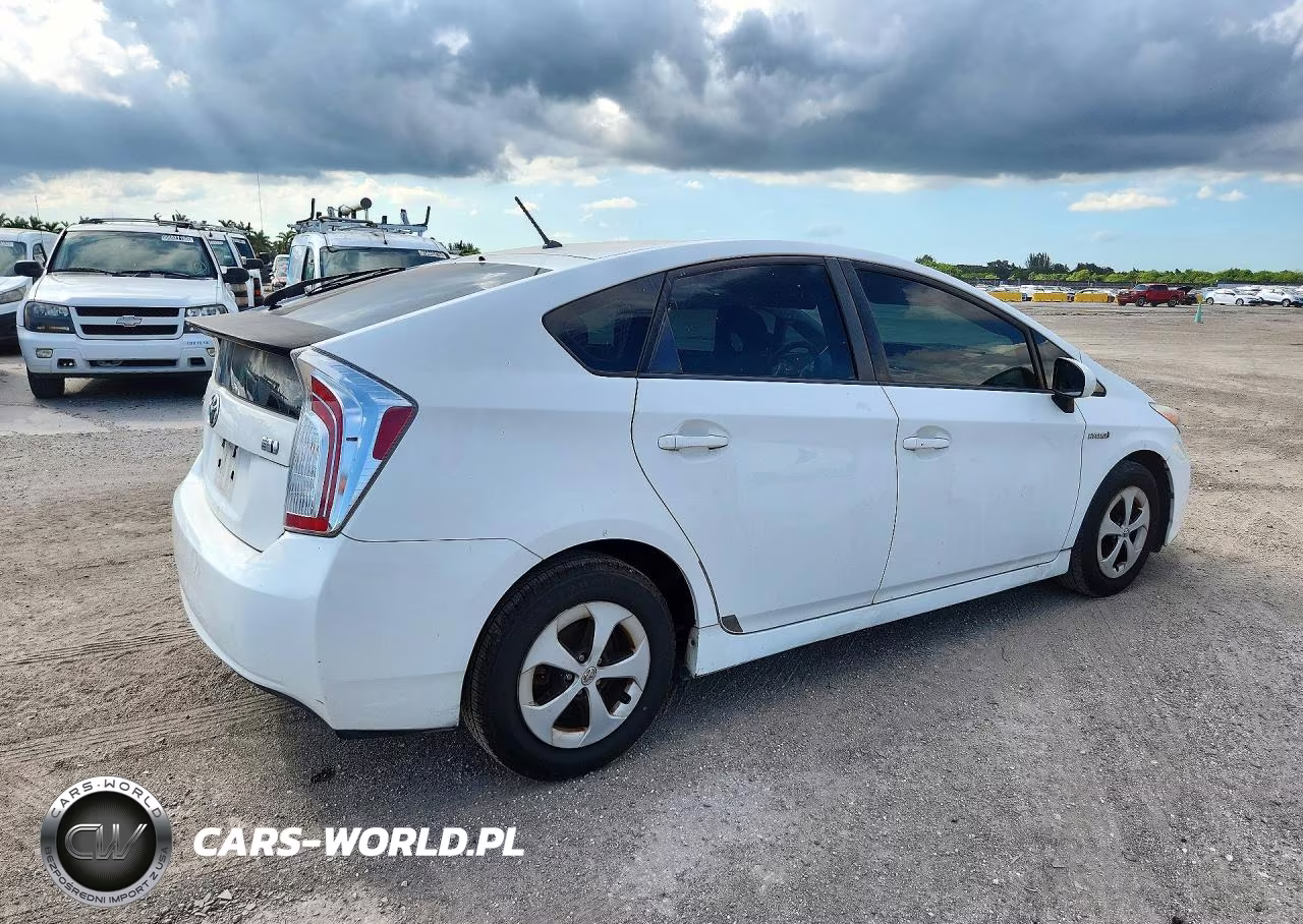 2012 Toyota Prius Two VIN:JTDKN3DU0C5498376 - 3