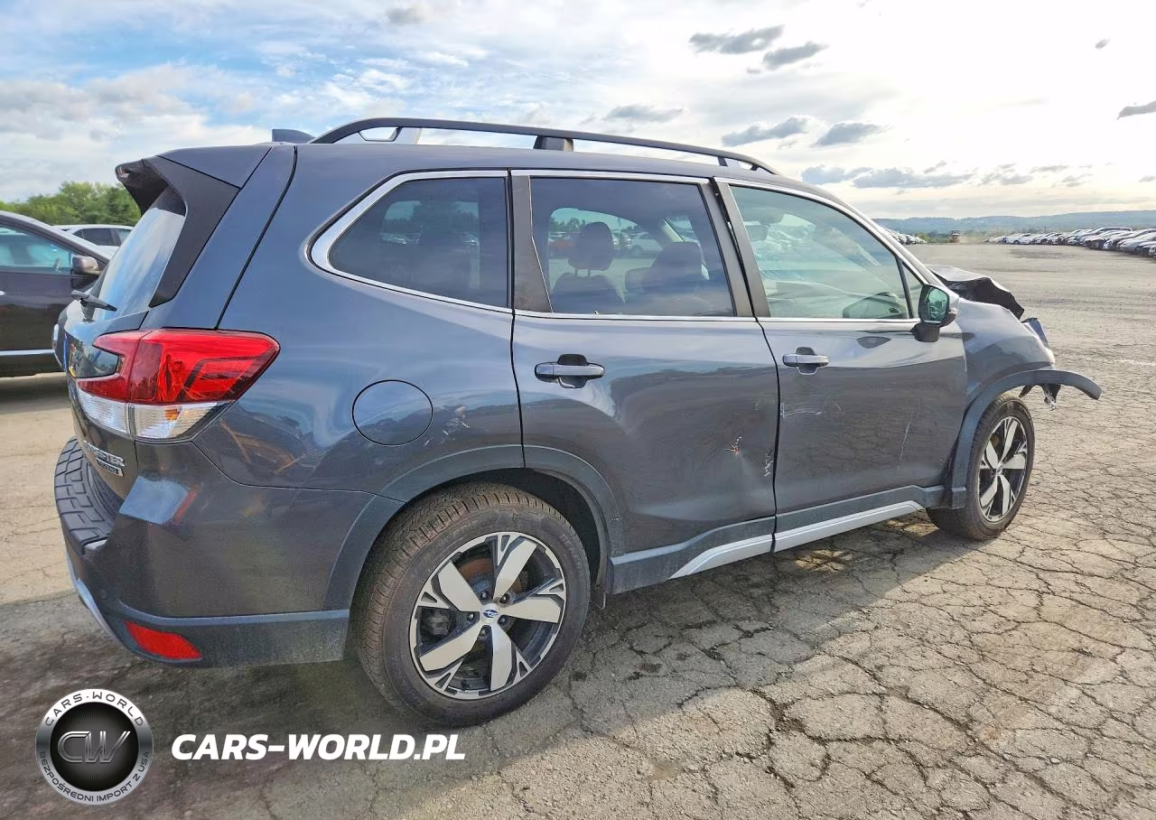 2021 Subaru Forester Touring VIN:JF2SKAXC5MH487861 - 3