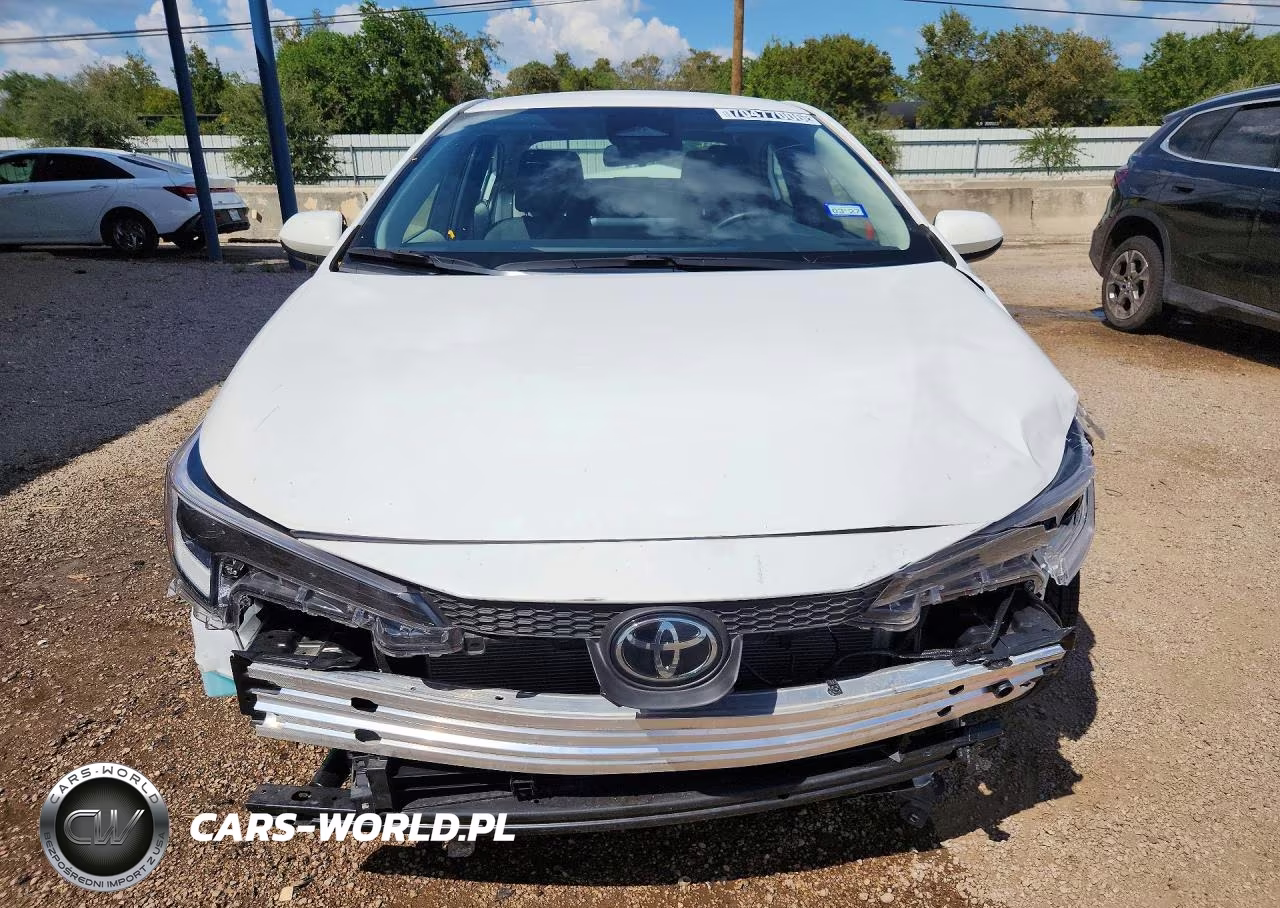 2026 Toyota Corolla Hybrid Le VIN:JTDBCMFE8T3140696 - 5
