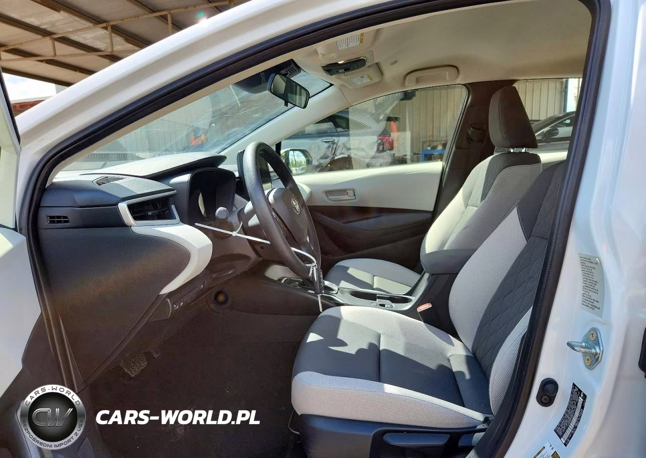 2026 Toyota Corolla Hybrid Le VIN:JTDBCMFE8T3140696 - 7