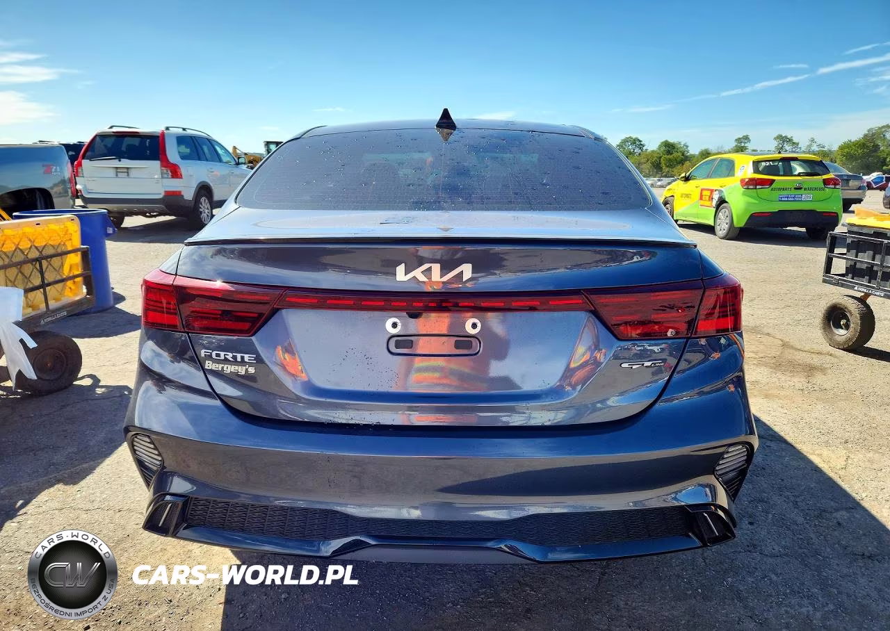 2023 Kia Forte Gt Line VIN:3KPF54AD4PE613342 - 6