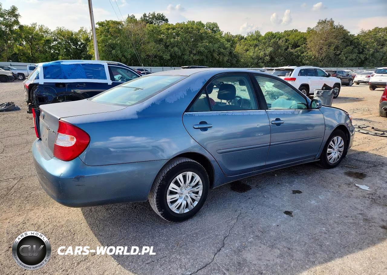 2004 Toyota Camry Le VIN:4T1BE32K14U856914 - 3