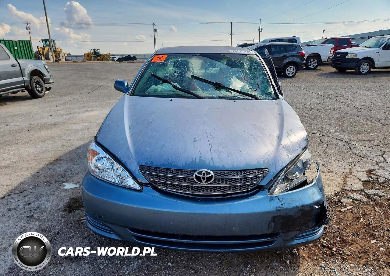 2004 Toyota Camry Le VIN:4T1BE32K14U856914 - 5