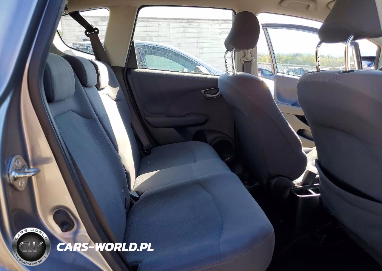 2009 Honda Fit VIN:JHMGE88279S025000 - 10