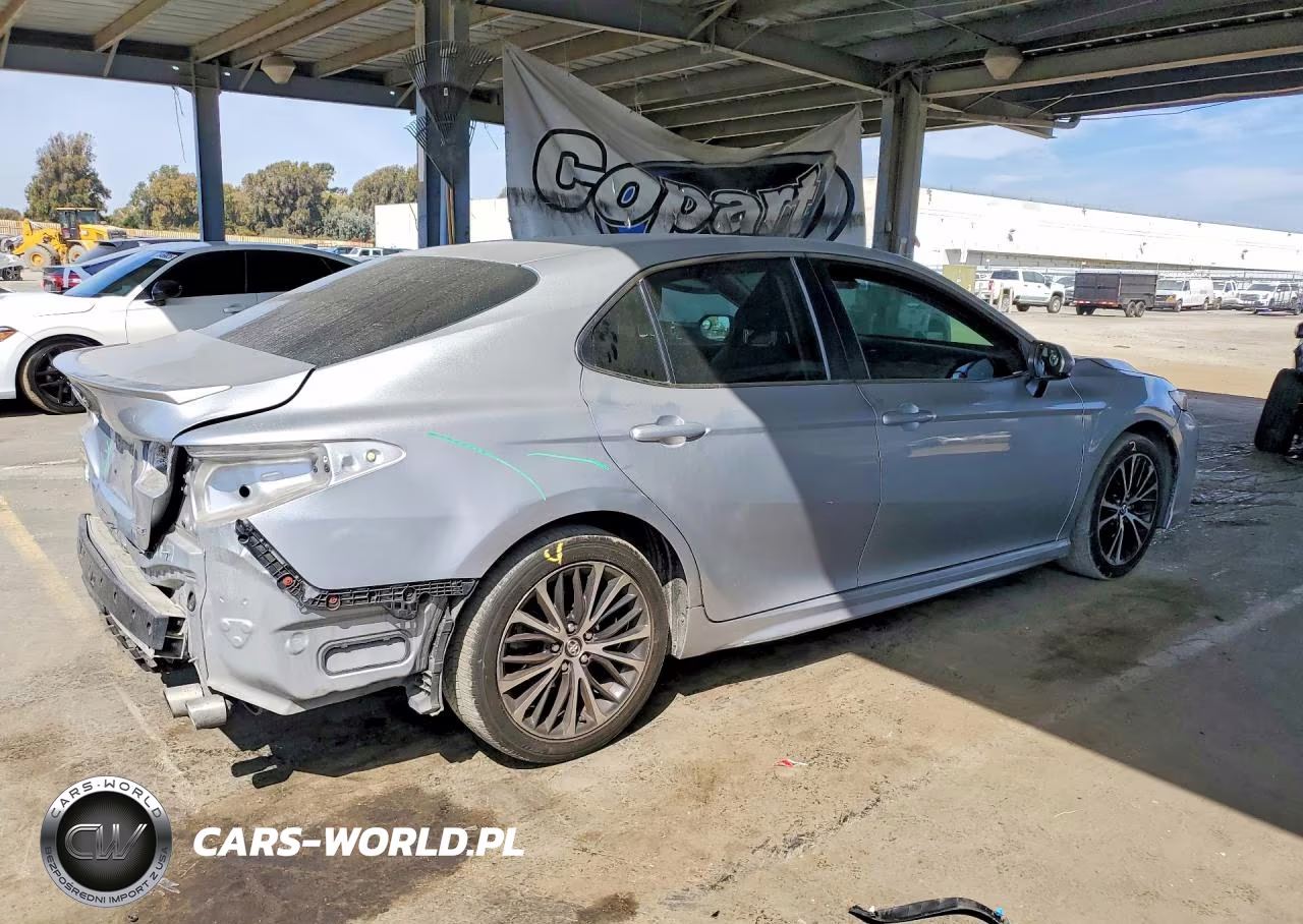 2018 Toyota Camry Se VIN:4T1B11HKXJU594376 - 3