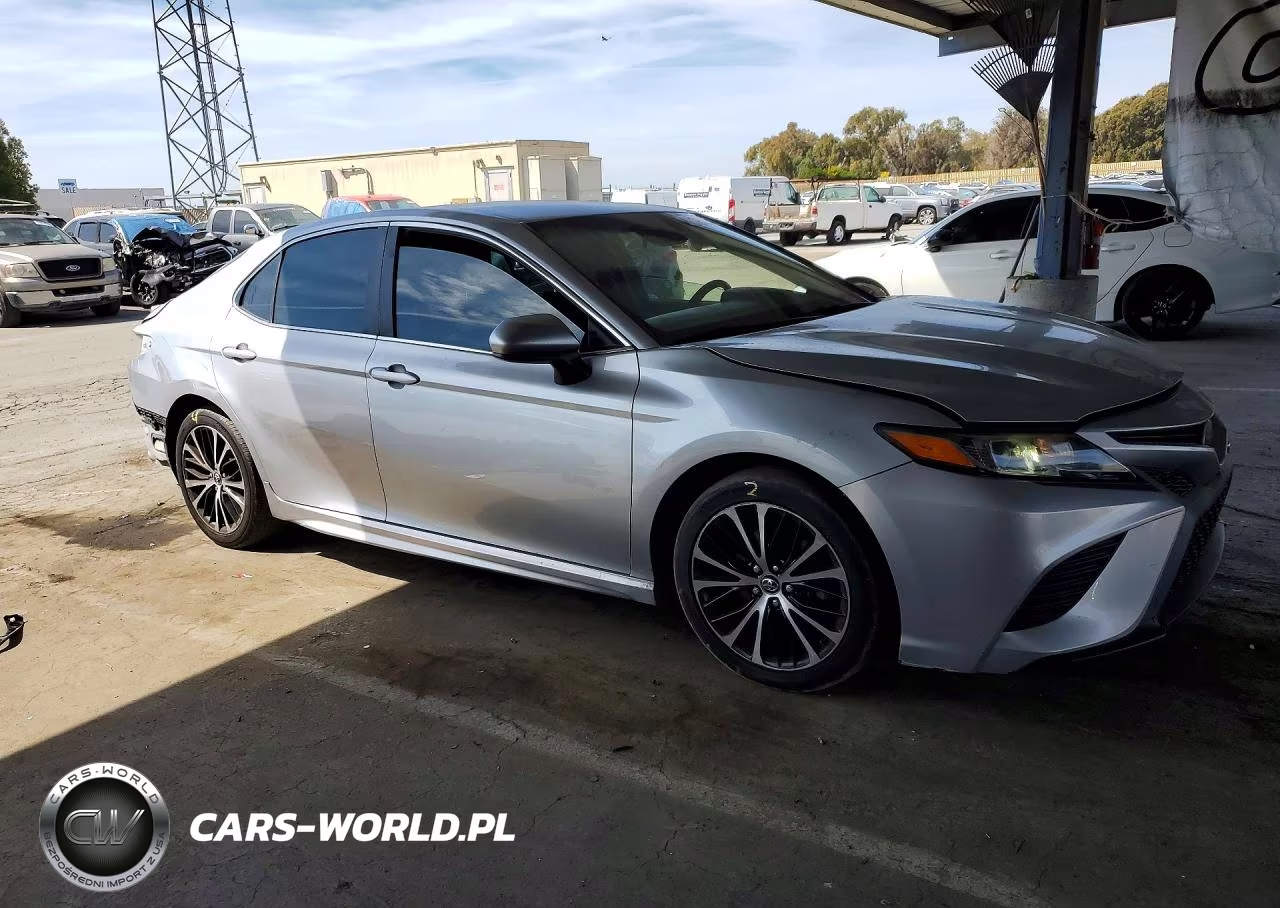 2018 Toyota Camry Se VIN:4T1B11HKXJU594376 - 4