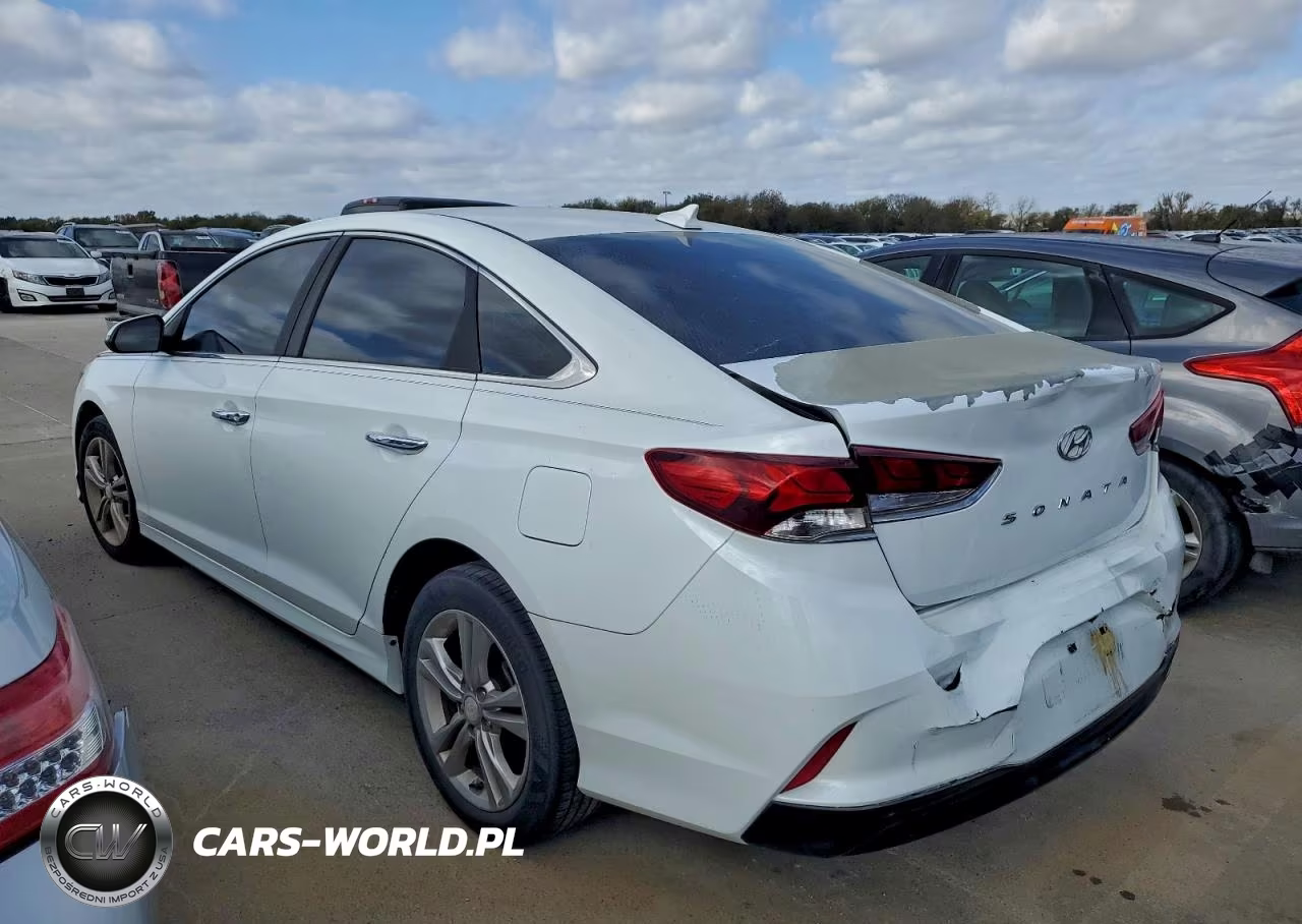 2018 Hyundai Sonata Sport VIN:5NPE34AF4JH667472 - 2