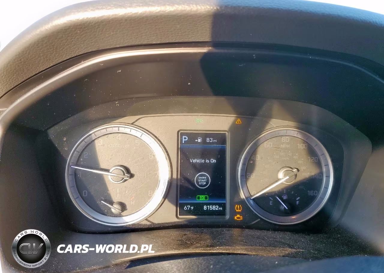 2018 Hyundai Sonata Sport VIN:5NPE34AF4JH667472 - 9