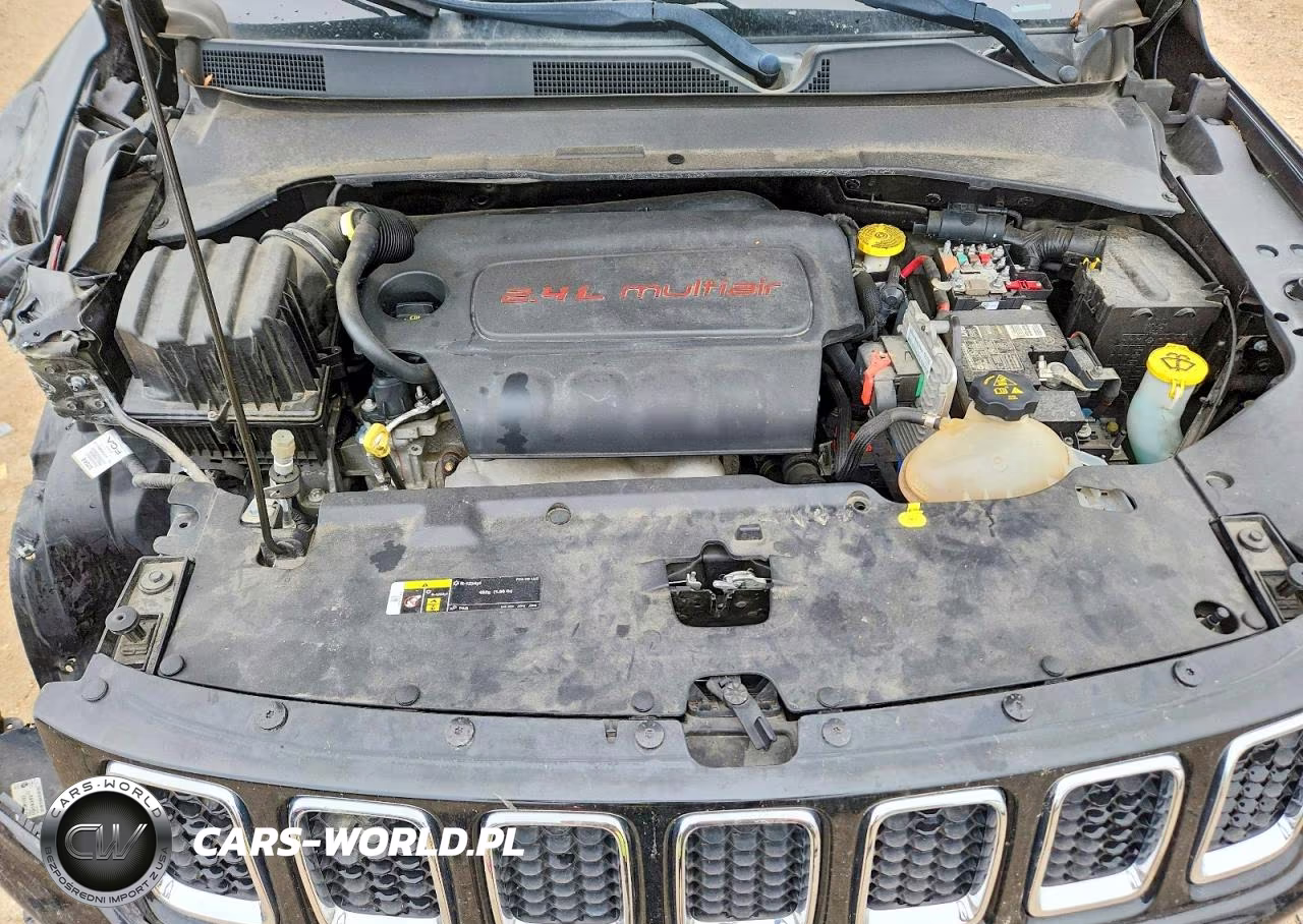 2018 Jeep Compass Latitude VIN:3C4NJDBB8JT480107 - 11