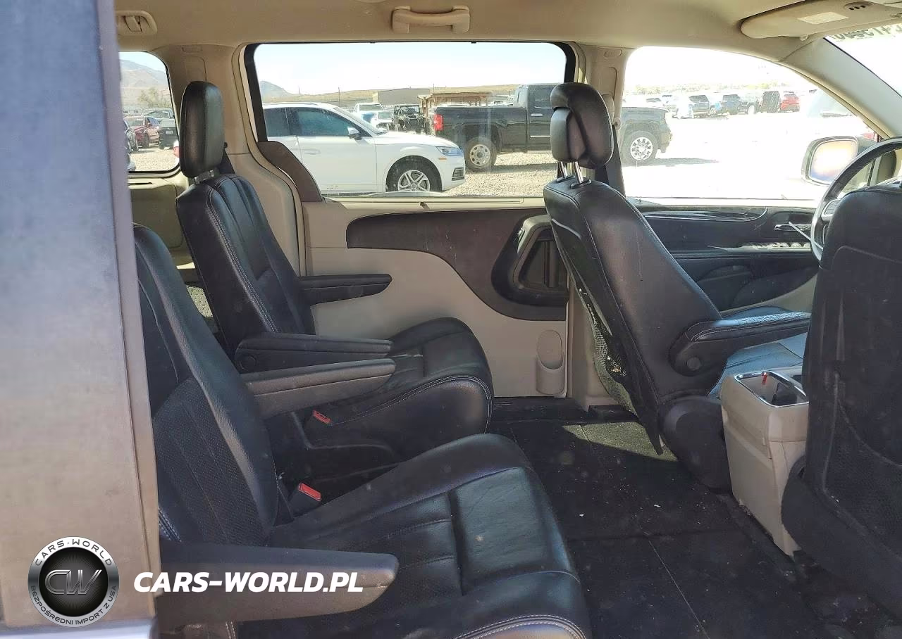 2012 Chrysler Town & Country Touring L VIN:2C4RC1CG6CR151402 - 11