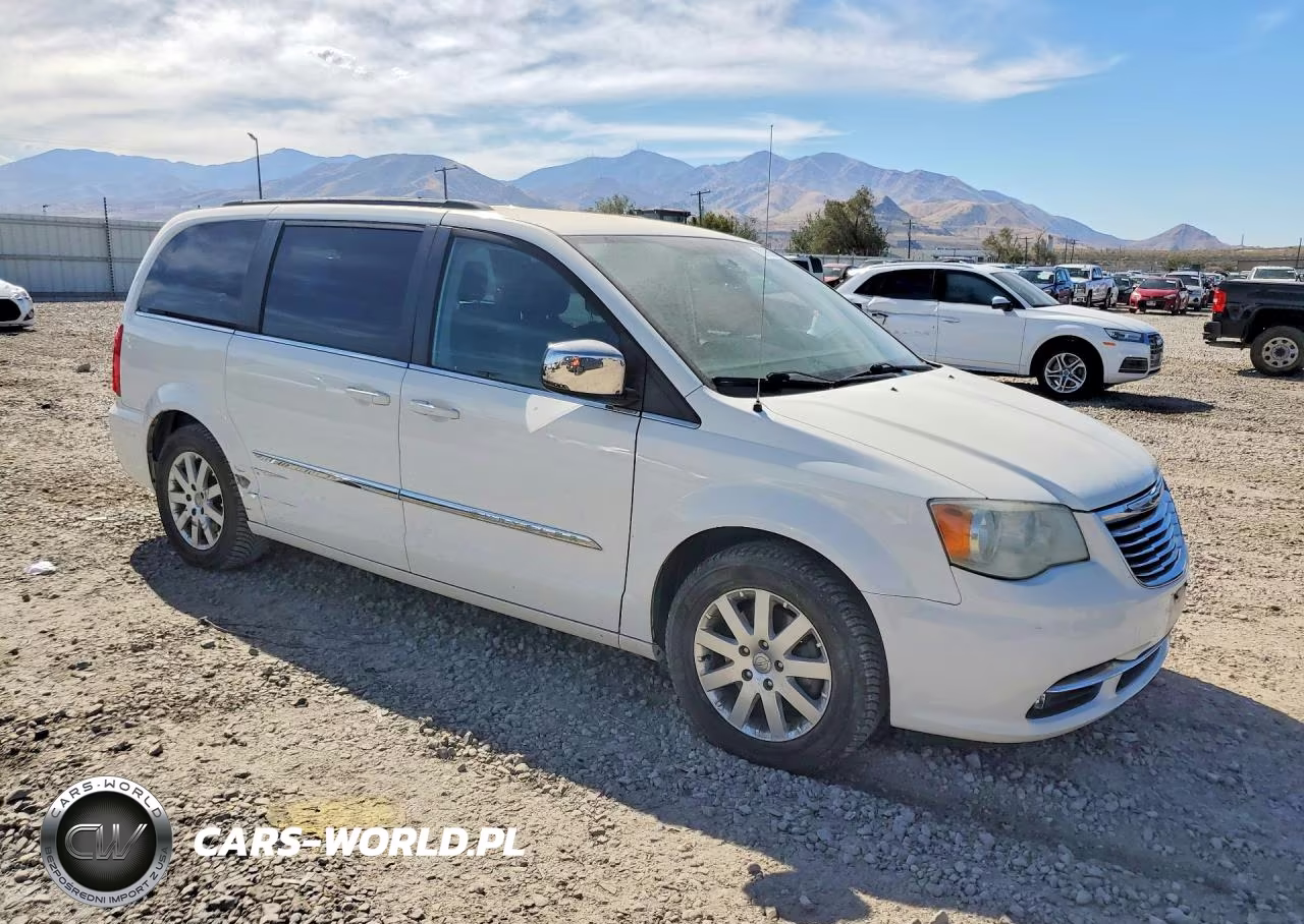 2012 Chrysler Town & Country Touring L VIN:2C4RC1CG6CR151402 - 4