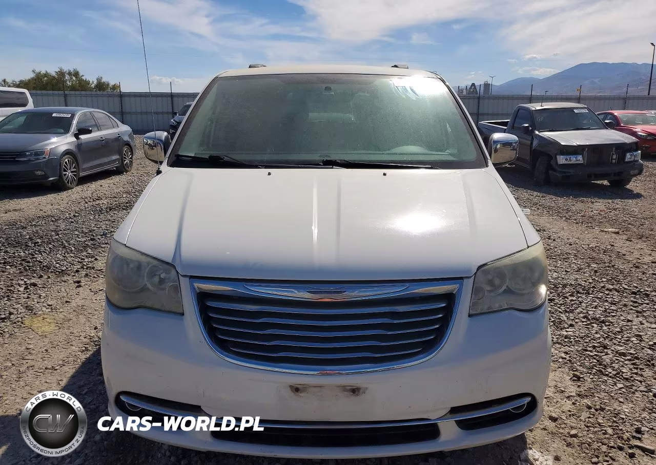 2012 Chrysler Town & Country Touring L VIN:2C4RC1CG6CR151402 - 5