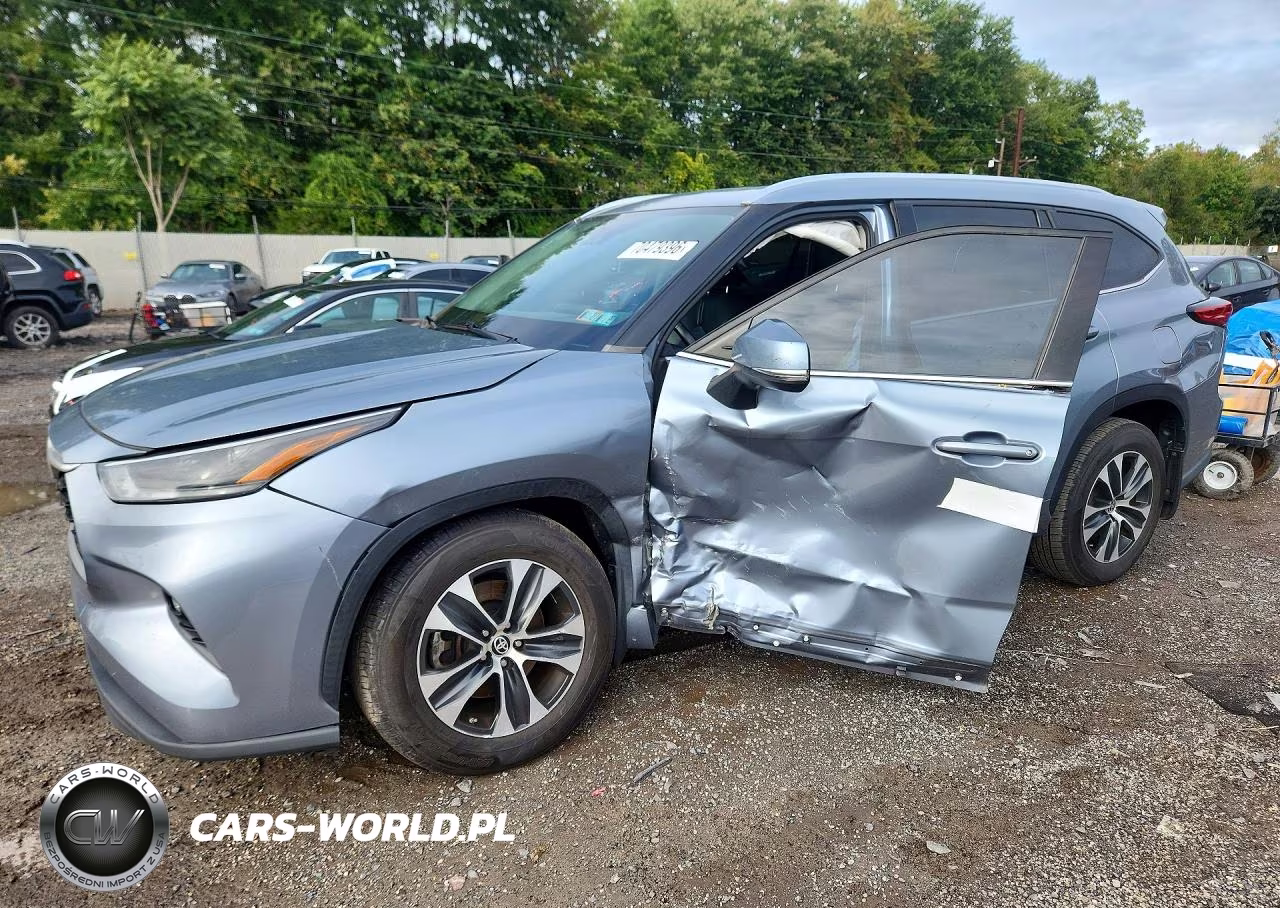 2021 Toyota Highlander Xle