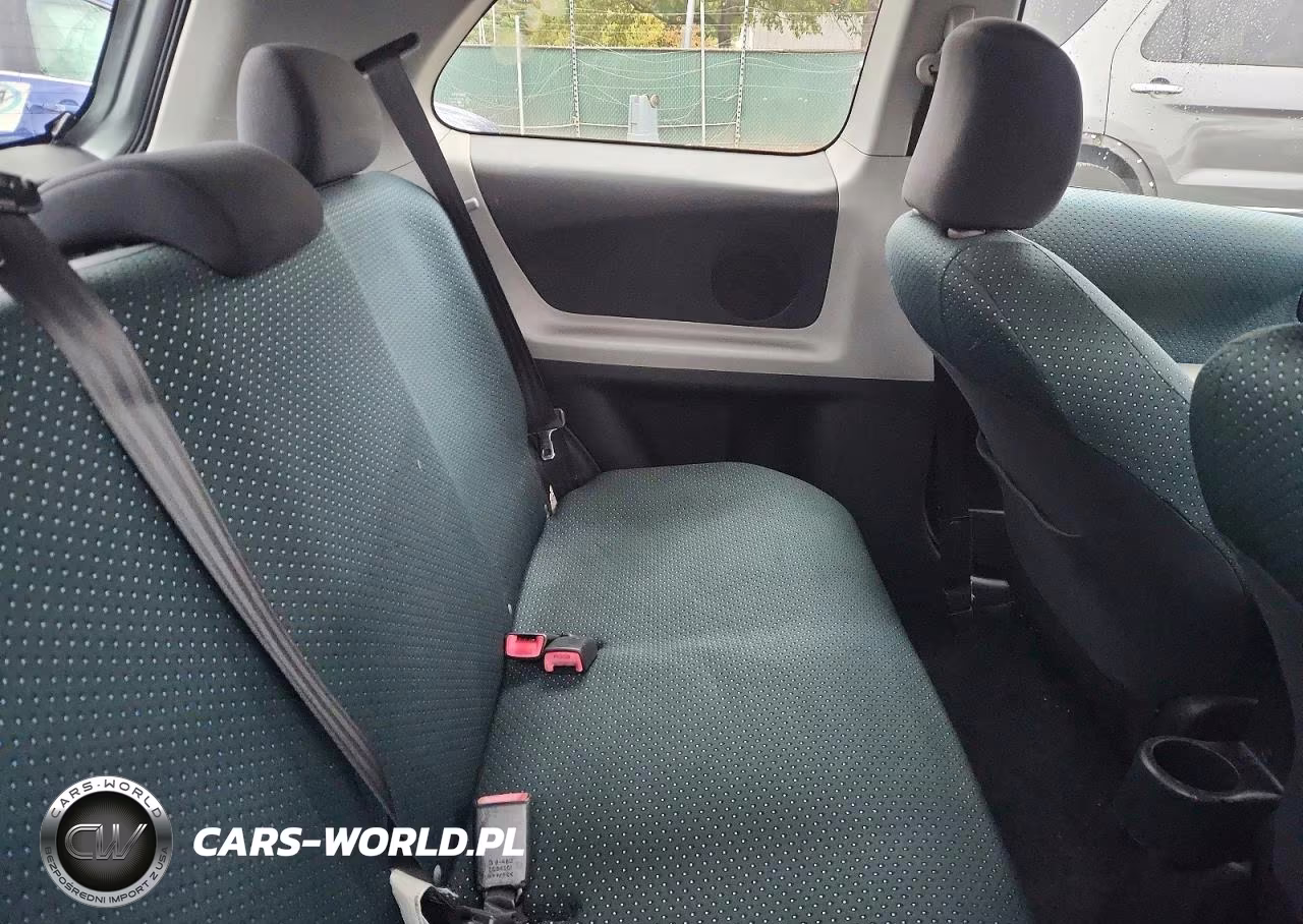 2007 Toyota Yaris Base VIN:JTDJT903X75061024 - 10