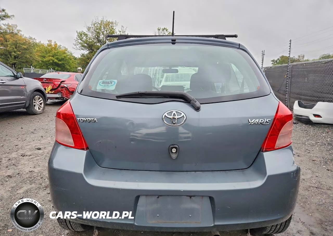 2007 Toyota Yaris Base VIN:JTDJT903X75061024 - 6