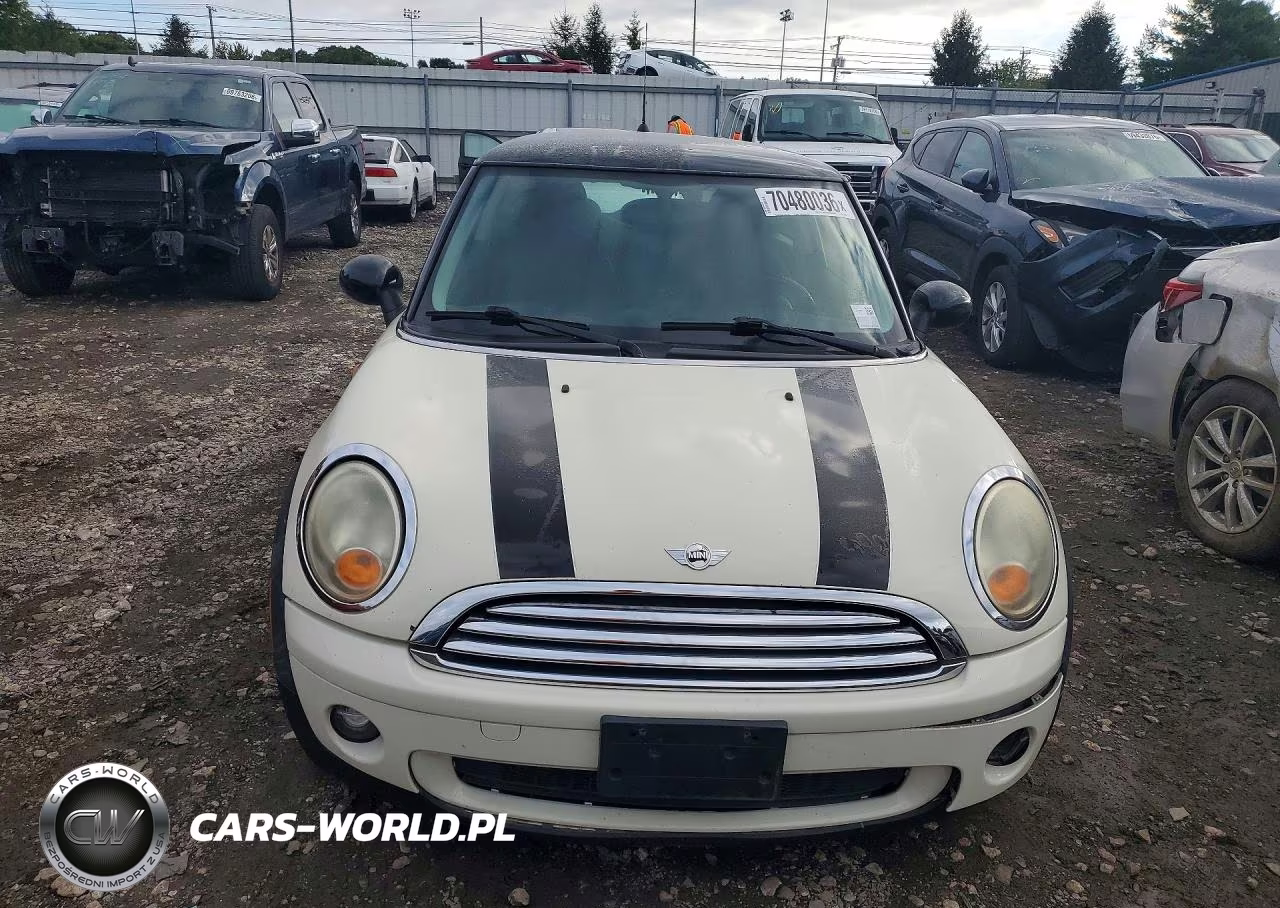 2010 Mini Cooper VIN:WMWMF3C56ATZ64480 - 5