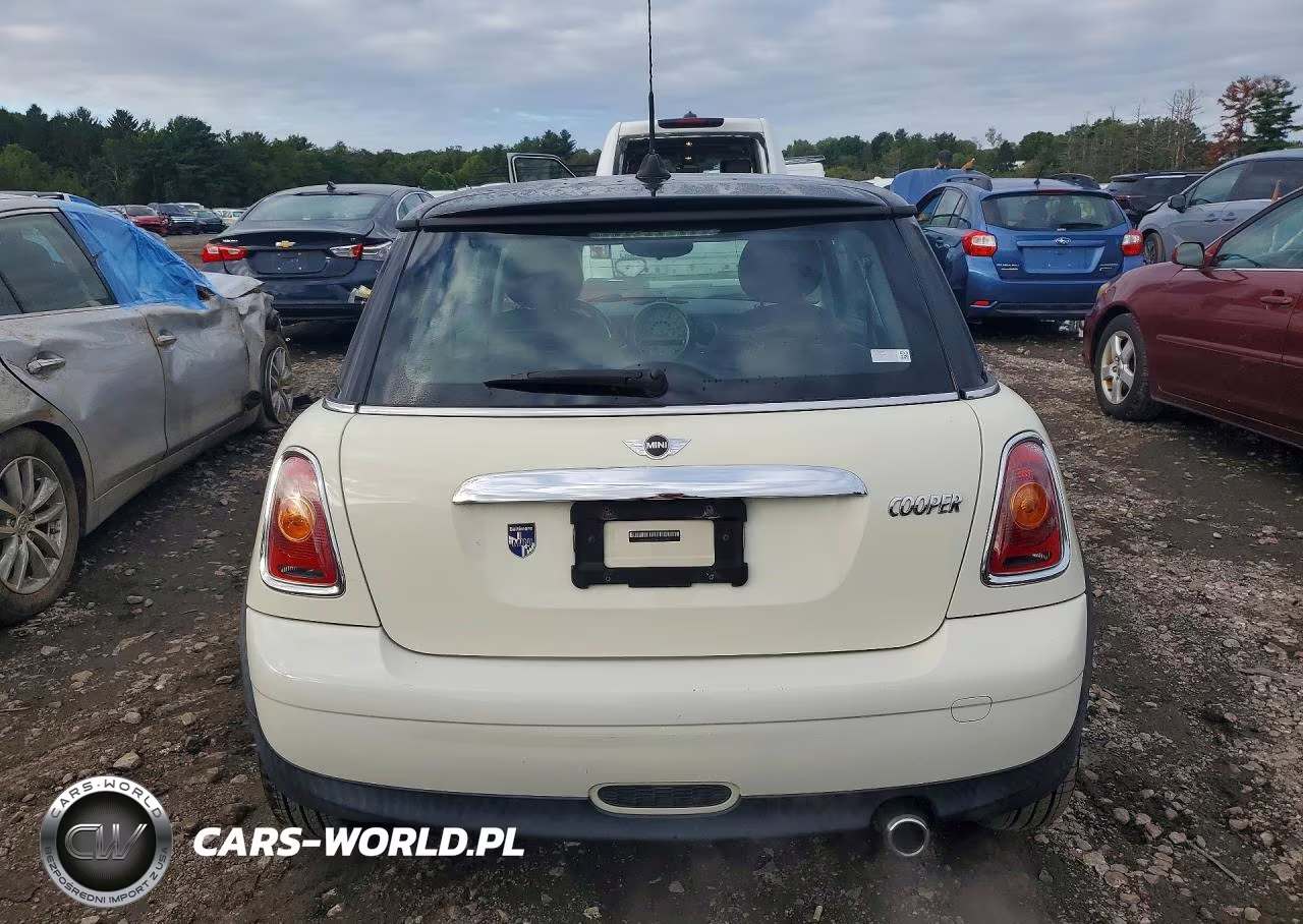 2010 Mini Cooper VIN:WMWMF3C56ATZ64480 - 6