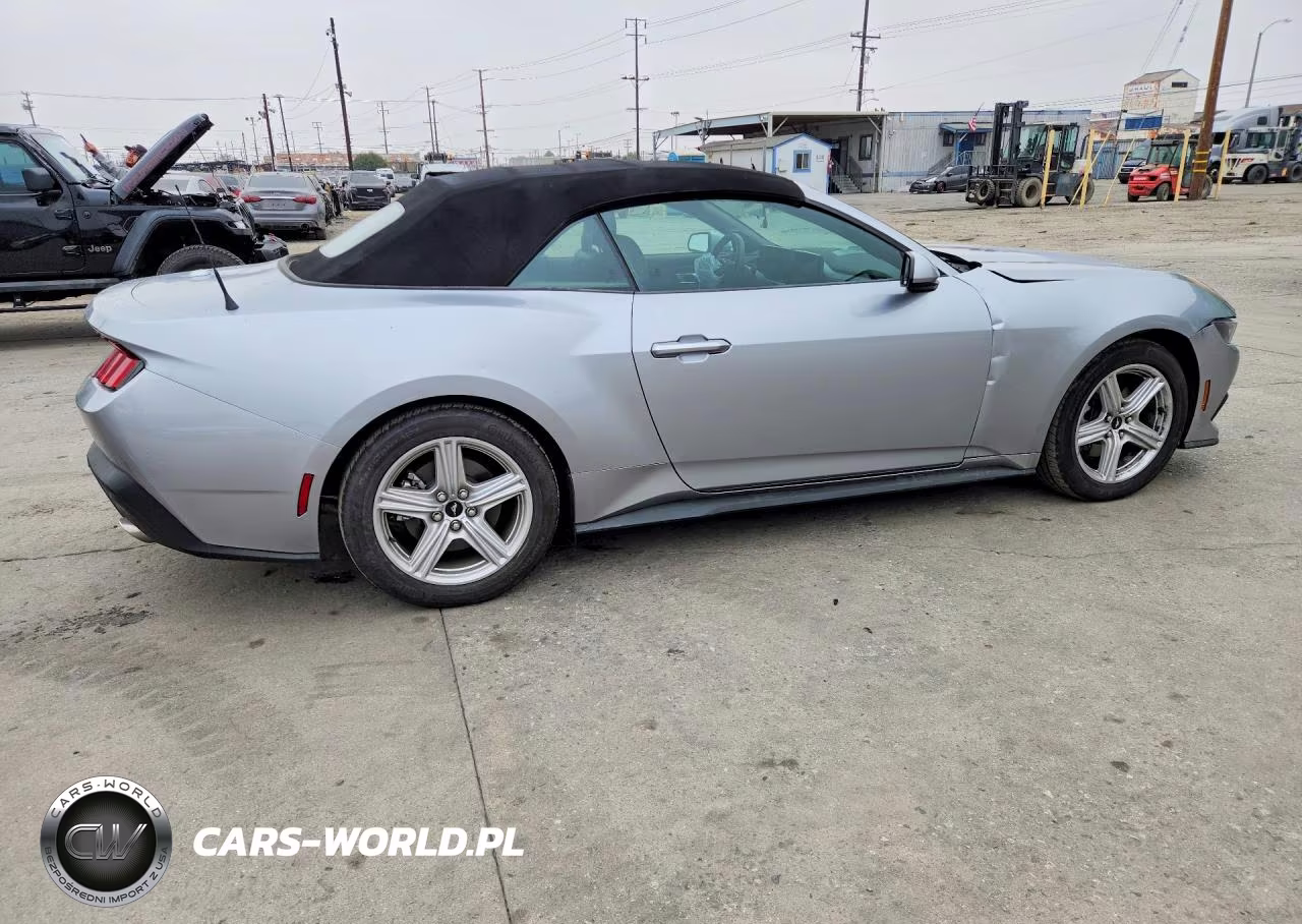 2026 Ford Mustang VIN:1FAGP8UH0T5115235 - 3