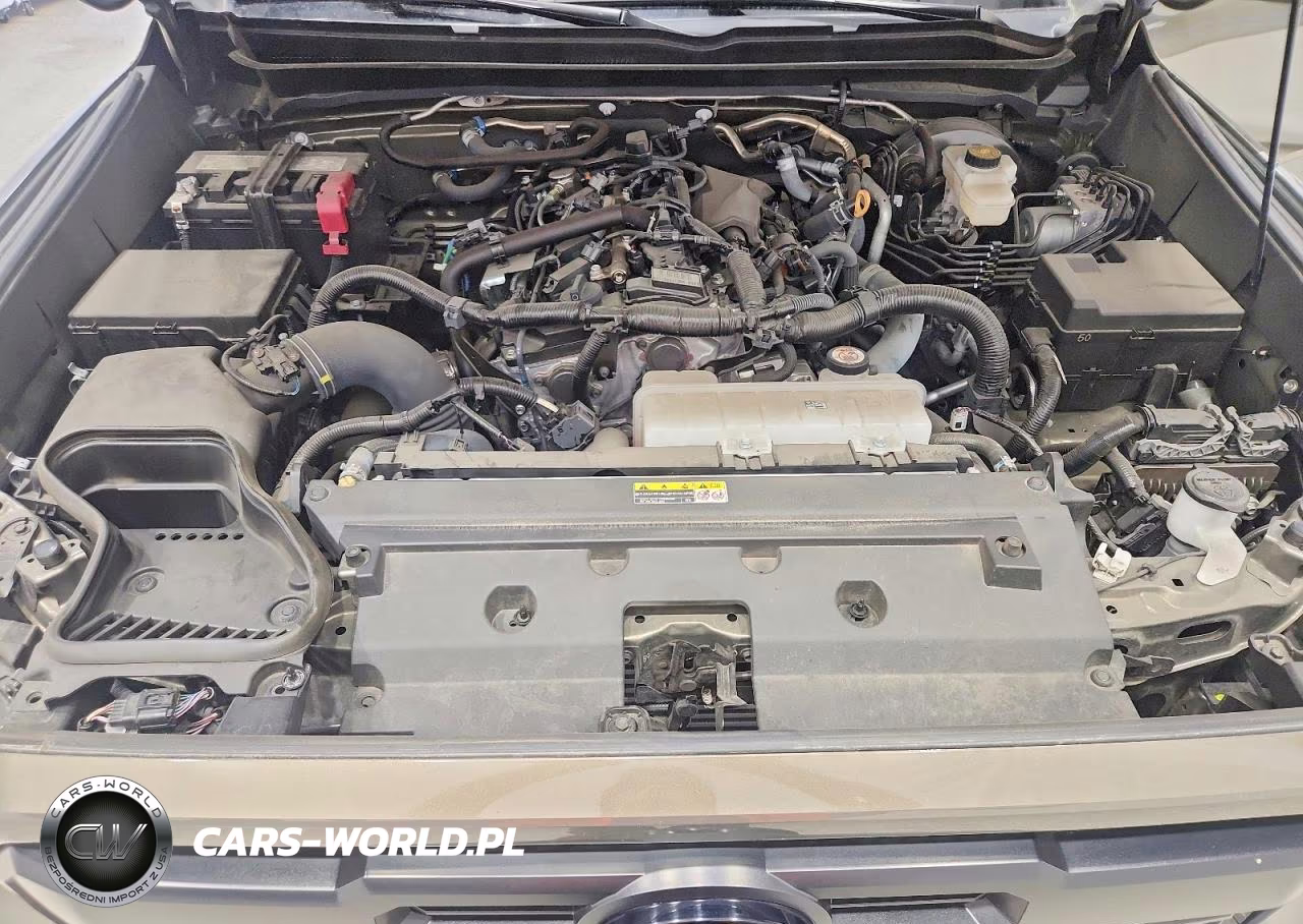 2025 Toyota Tacoma Trd Sport VIN:3TMLB5JN4SM111004 - 11