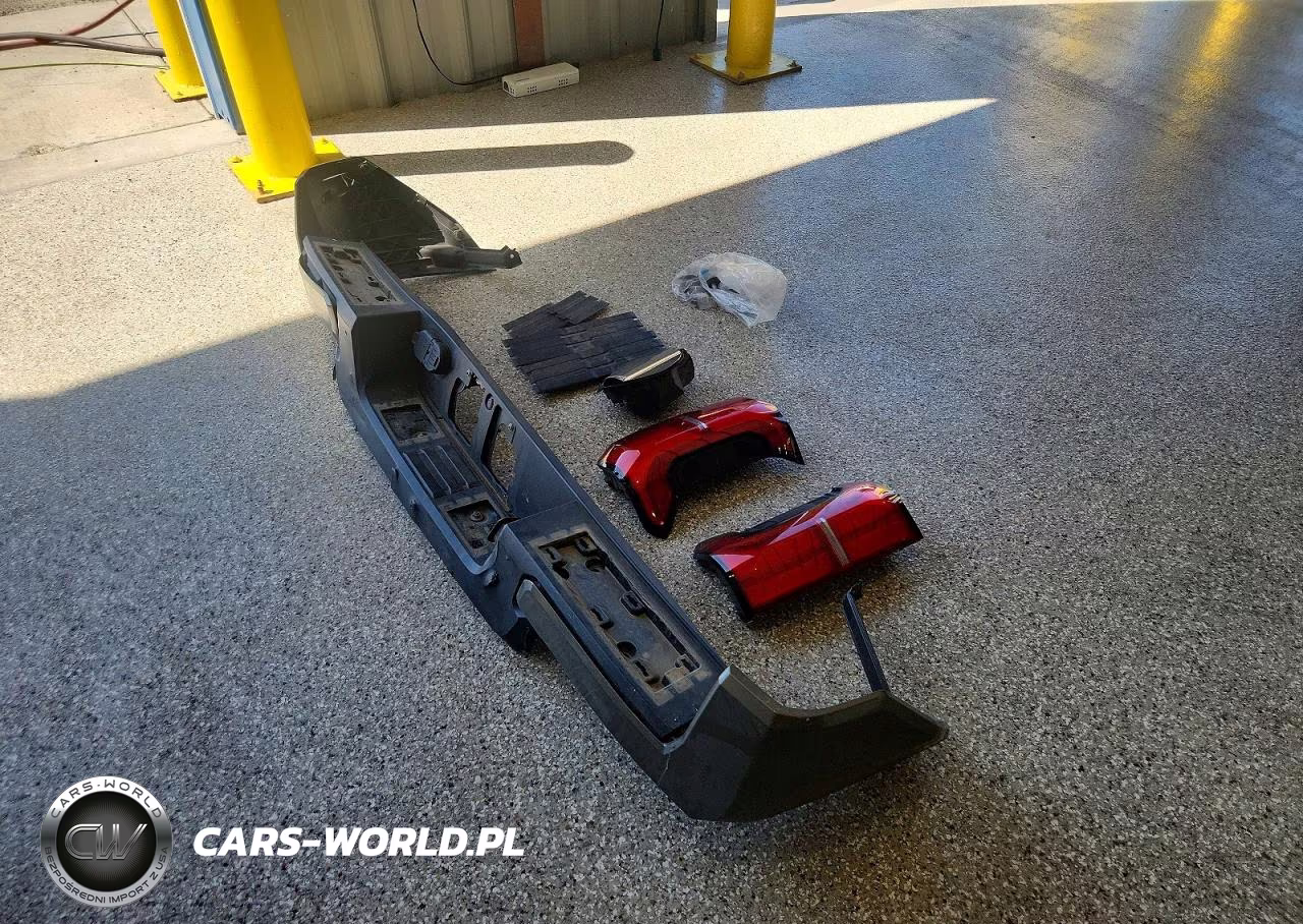 2025 Toyota Tacoma Trd Sport VIN:3TMLB5JN4SM111004 - 12