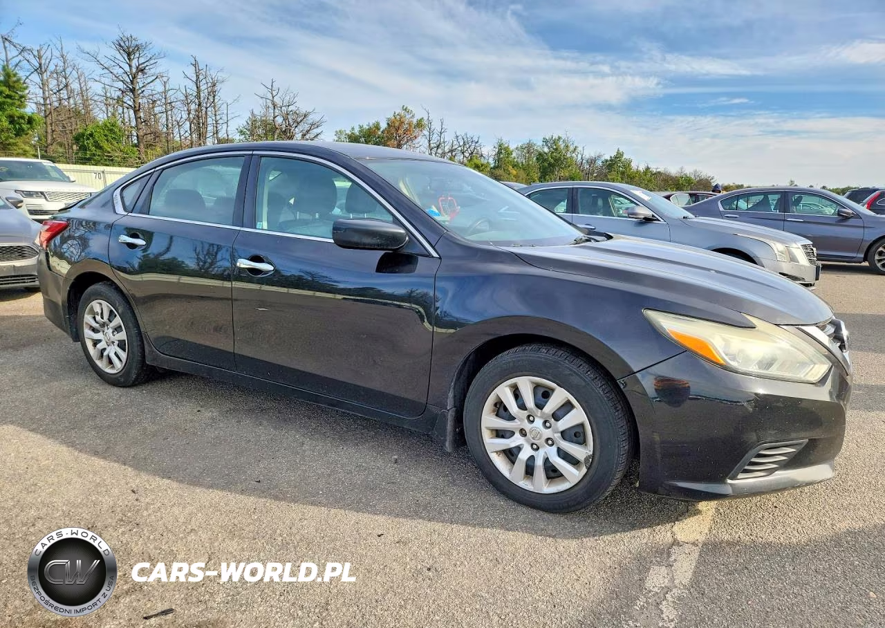 2017 Nissan Altima 2.5 S VIN:1N4AL3AP1HC263042 - 4