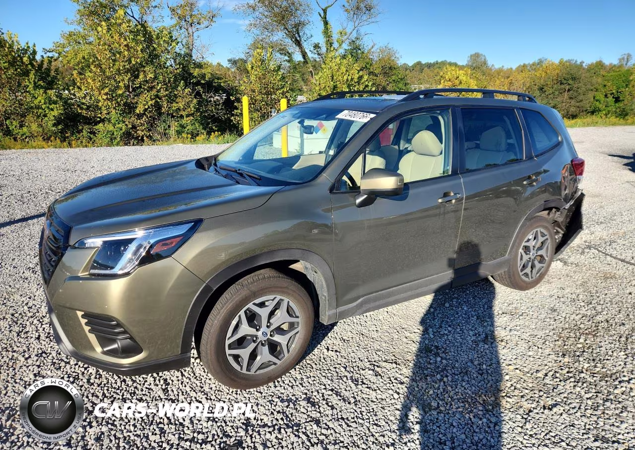 2023 Subaru Forester Premium