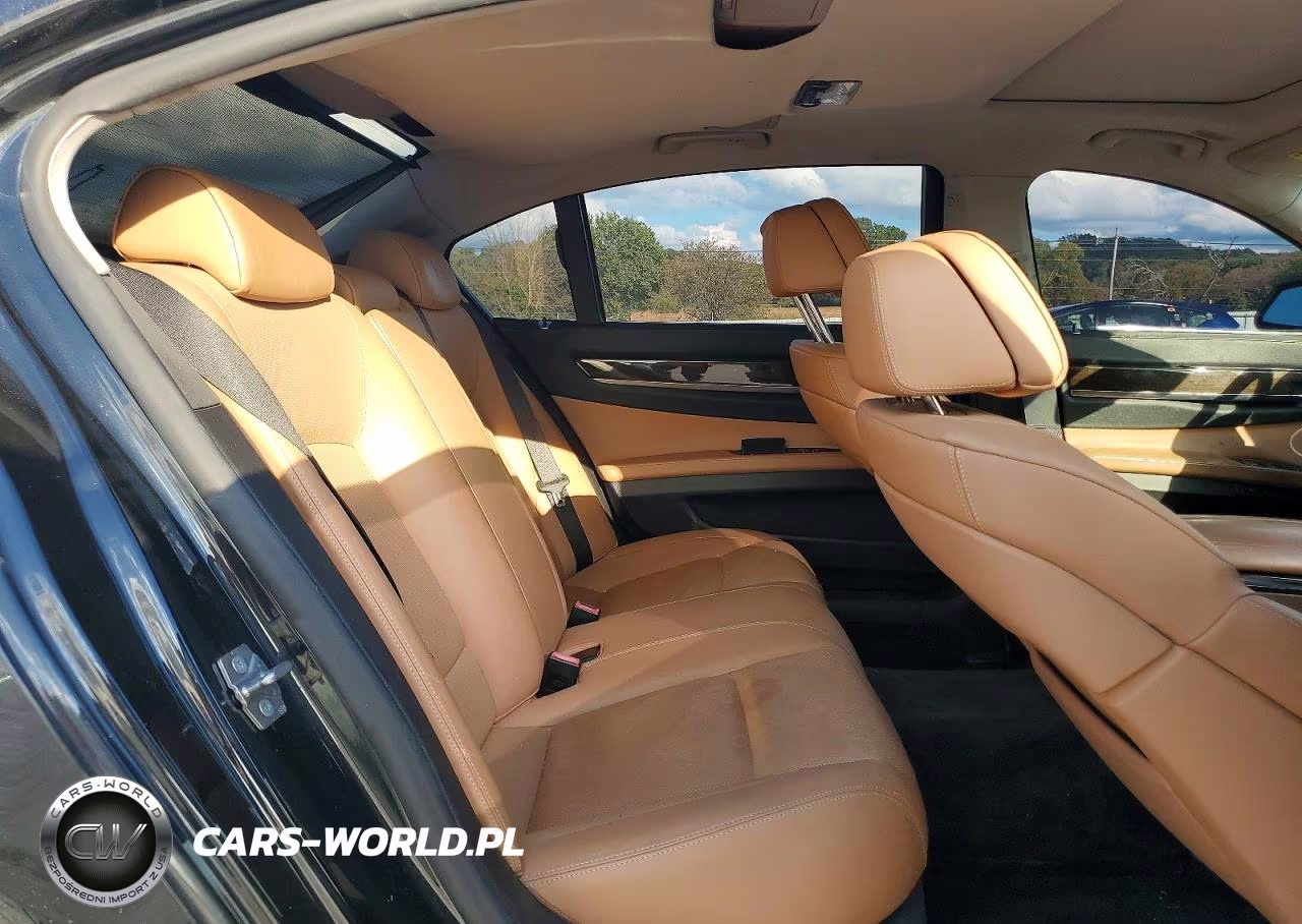 2010 BMW 750 Li xDrive VIN:WBAKC8C58ACY68735 - 10