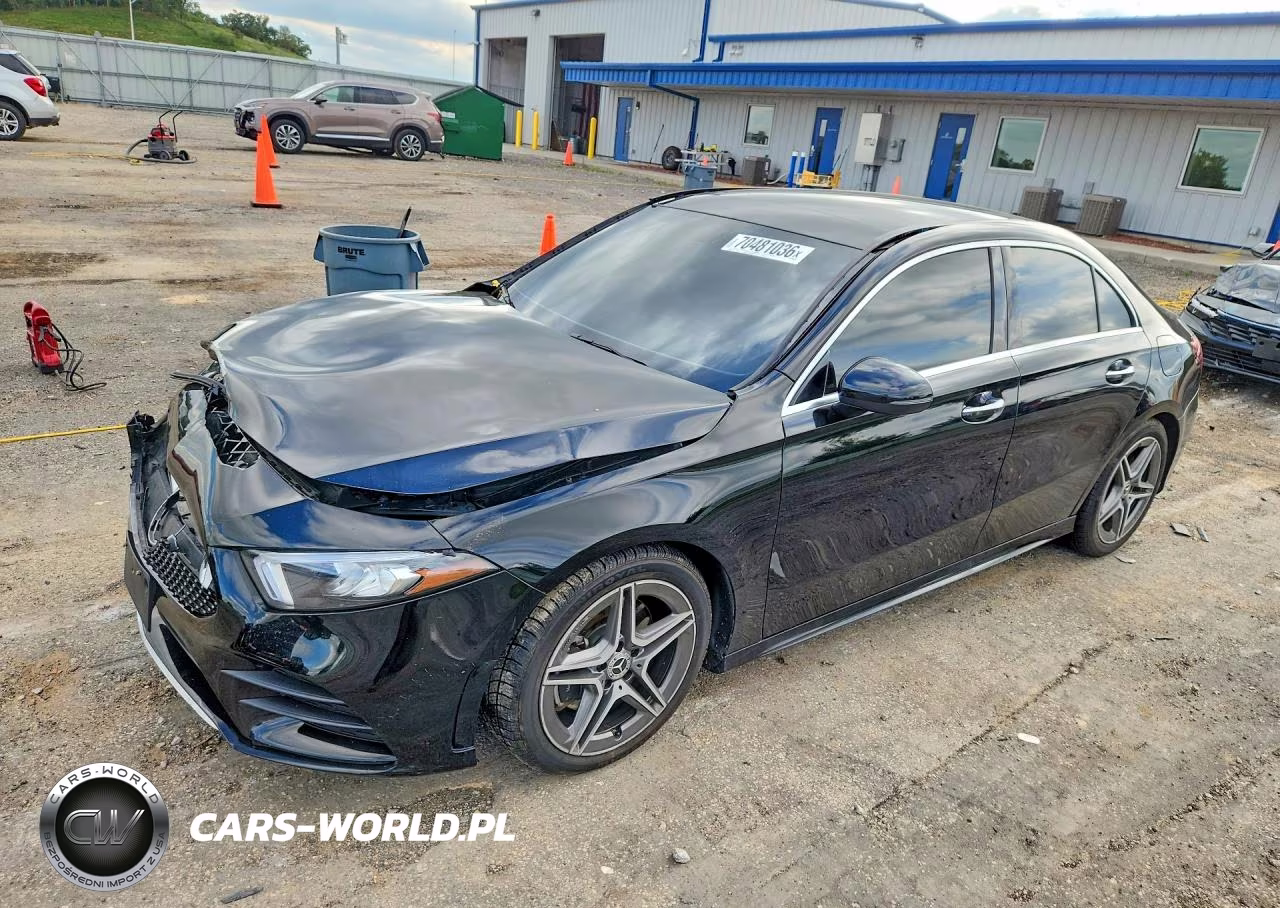 2020 Mercedes-Benz A 220 4Matic VIN:W1K3G4FB7LW046974 - 1