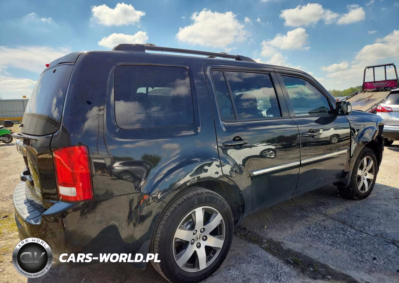 2012 Honda Pilot Touring VIN:5FNYF4H92CB016315 - 3