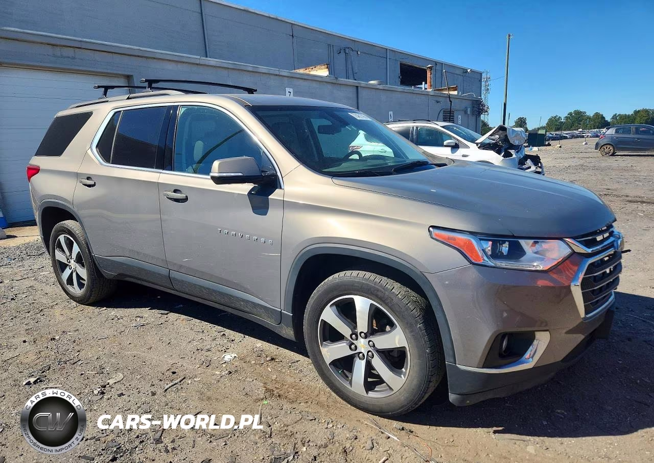 2019 Chevrolet Traverse Lt VIN:1GNERHKWXKJ112949 - 4