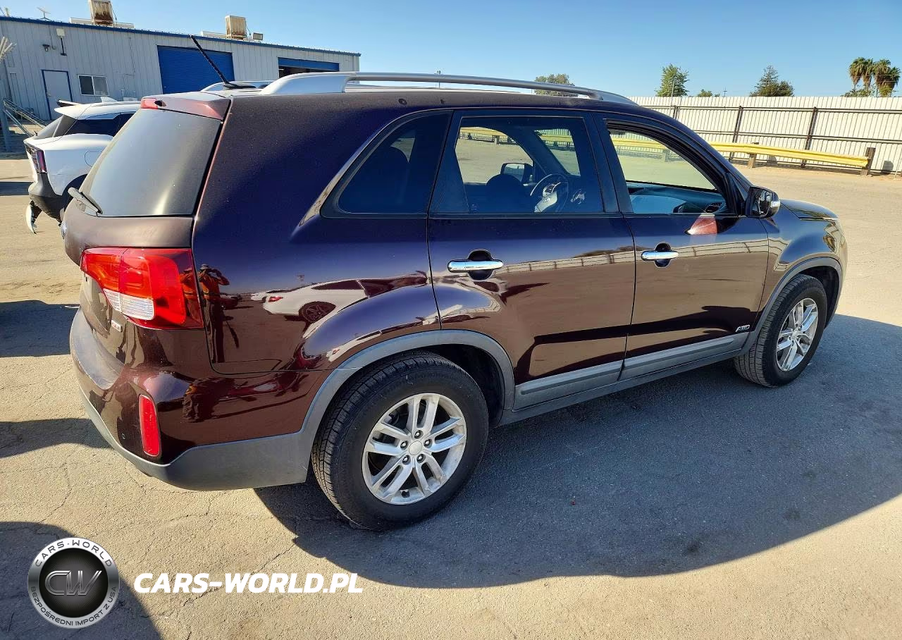 2014 Kia Sorento Lx VIN:5XYKTCA64EG451602 - 3