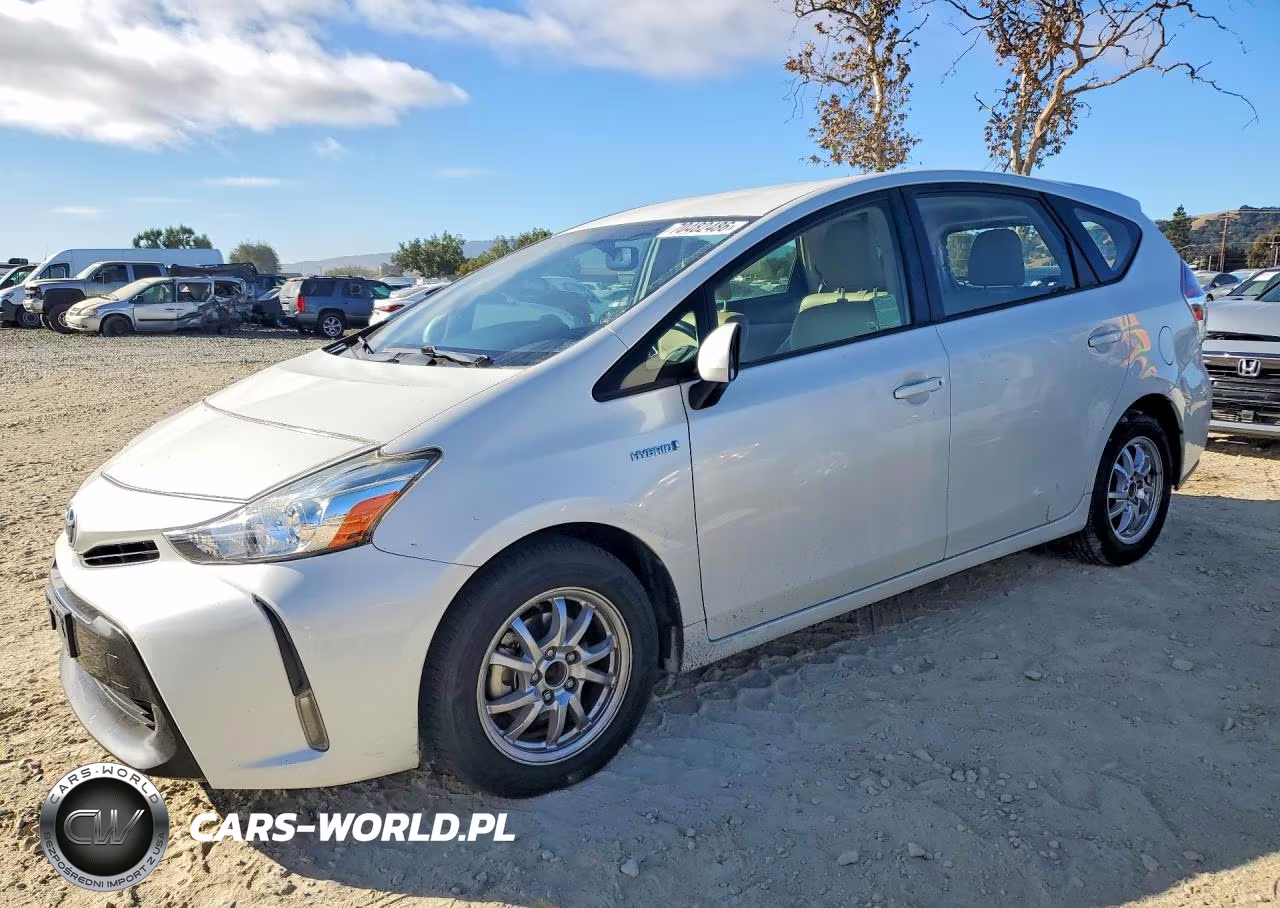 2017 Toyota Prius V Four