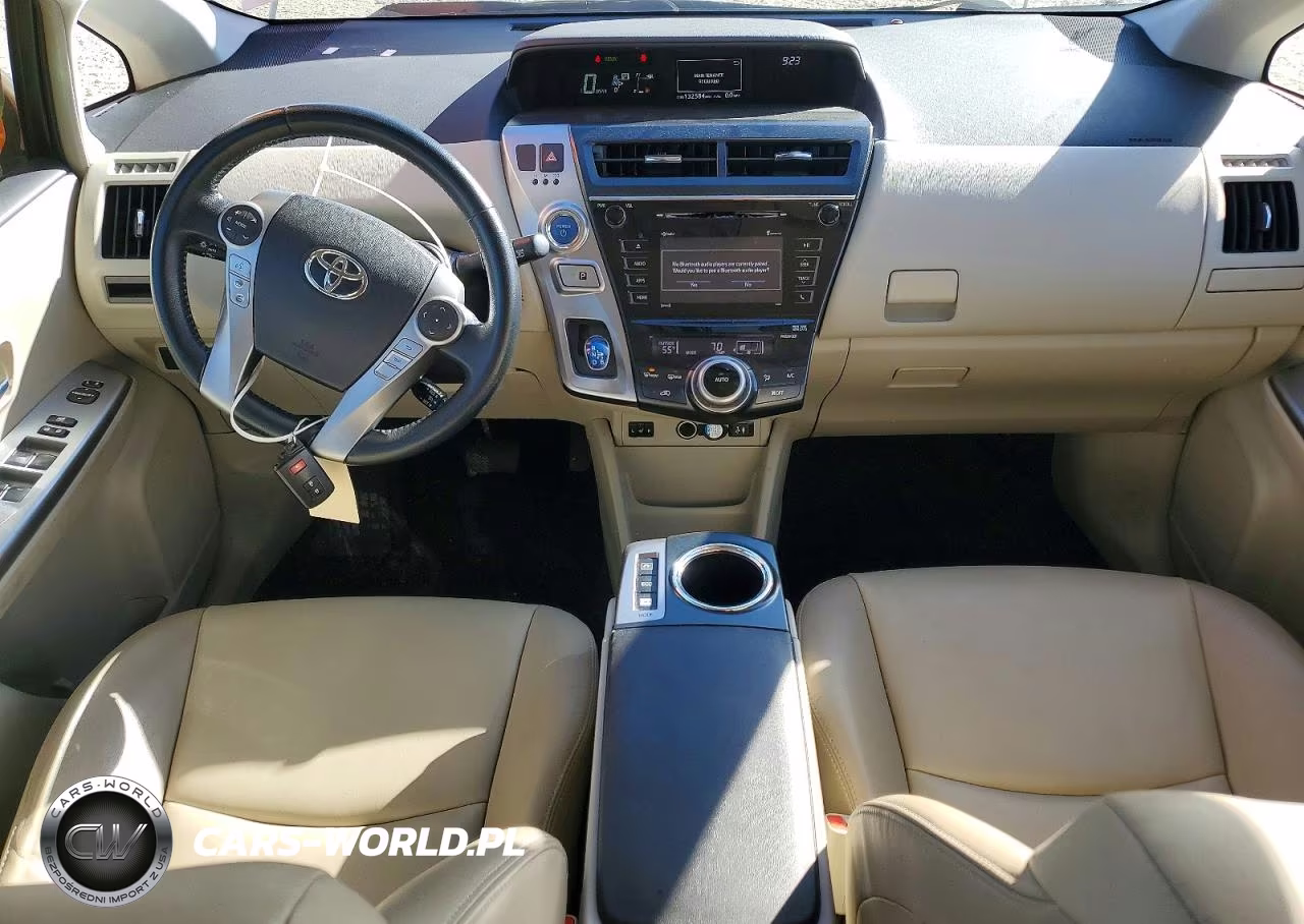 2017 Toyota Prius V Four VIN:JTDZN3EU2HJ056534 - 8