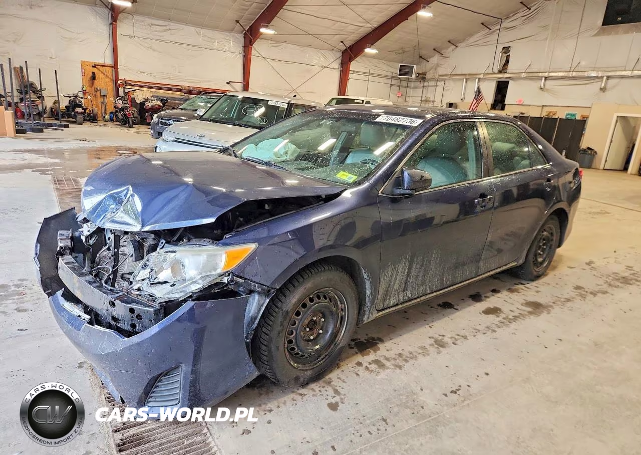 2014 Toyota Camry Le VIN:4T4BF1FK3ER385156 - 1