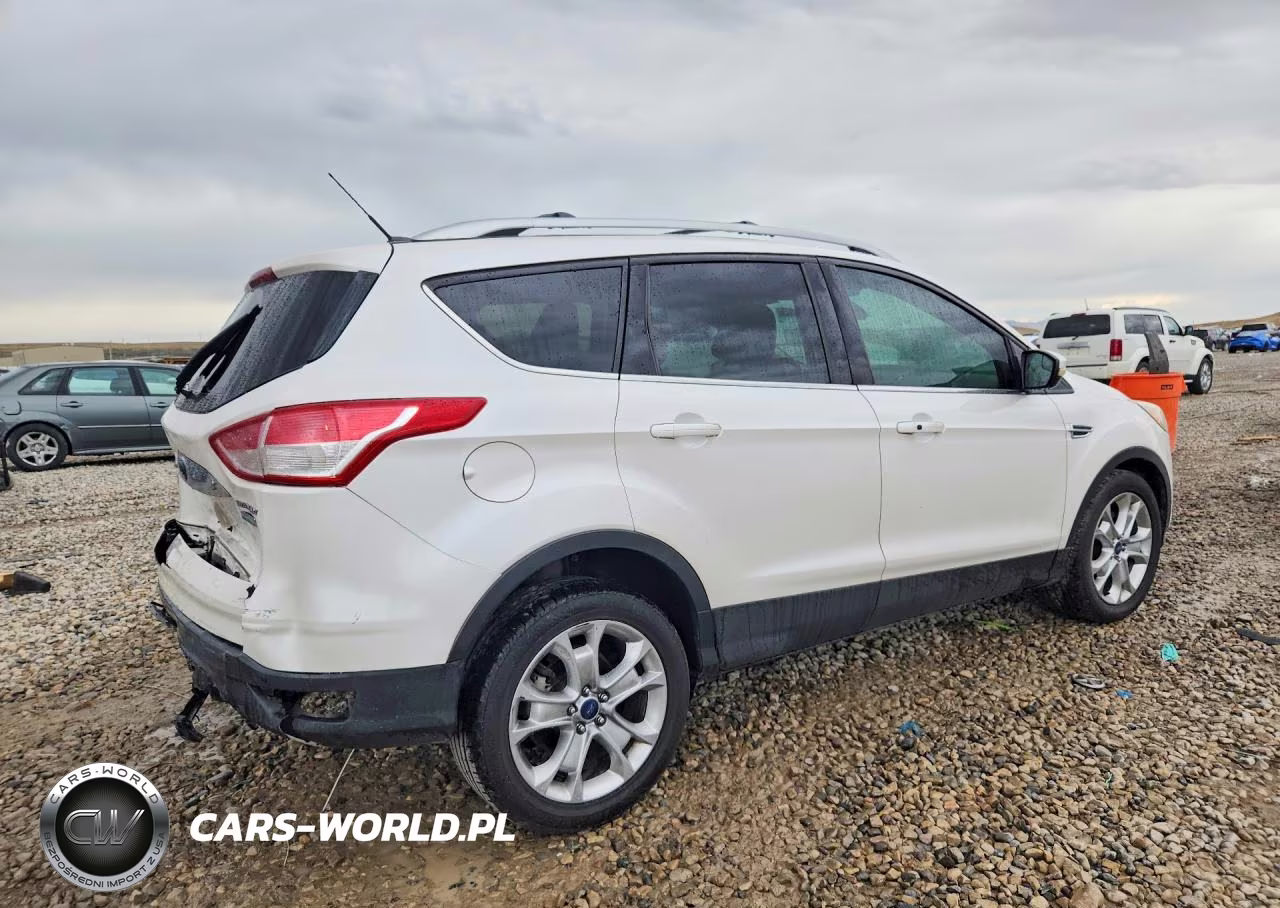 2015 Ford Escape Titanium VIN:1FMCU0J9XFUB31481 - 3