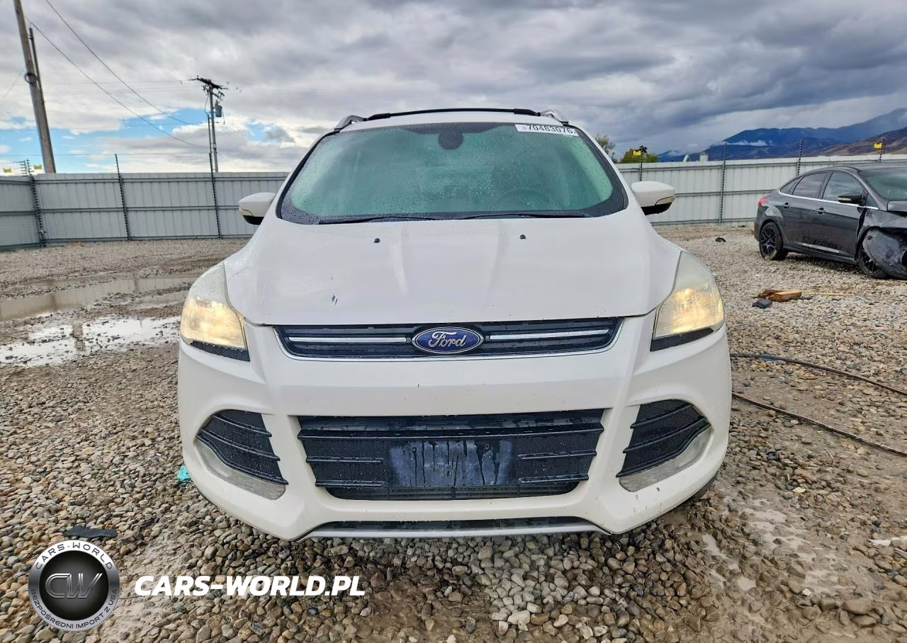 2015 Ford Escape Titanium VIN:1FMCU0J9XFUB31481 - 5