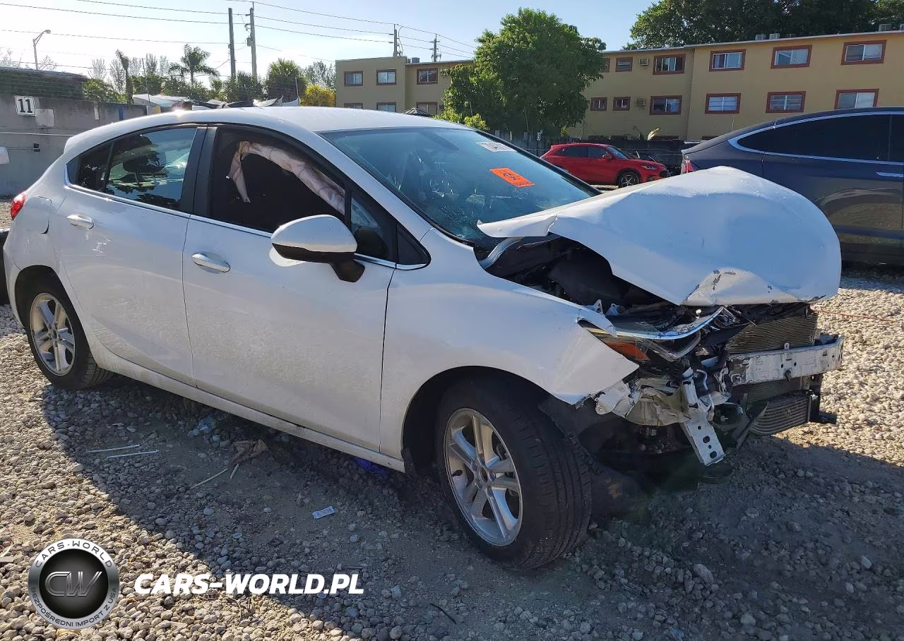 2018 Chevrolet Cruze Lt VIN:3G1BE6SM1JS631887 - 4